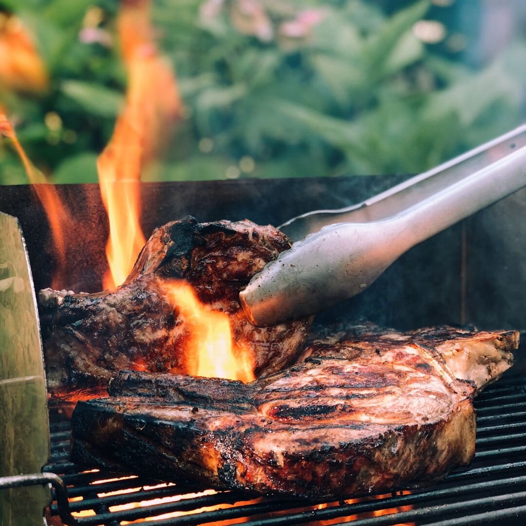 #NationalBBQDay is here! What are you grilling up this week? 🍖 🌶 🍔 
.
.
.
#BBQDay #BBQEats #Grilling #GrillMasters #TheChefCollective #Meat #Veggies #ChefsFeed #ForChefsByChefs #ArtOfGrilling