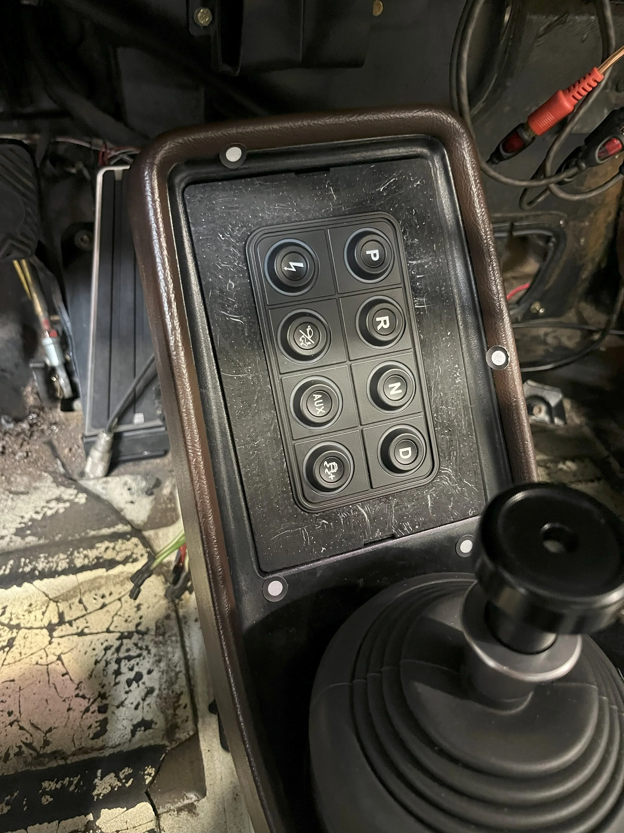 Porsche 911: Test Vehicle Push Button Housing