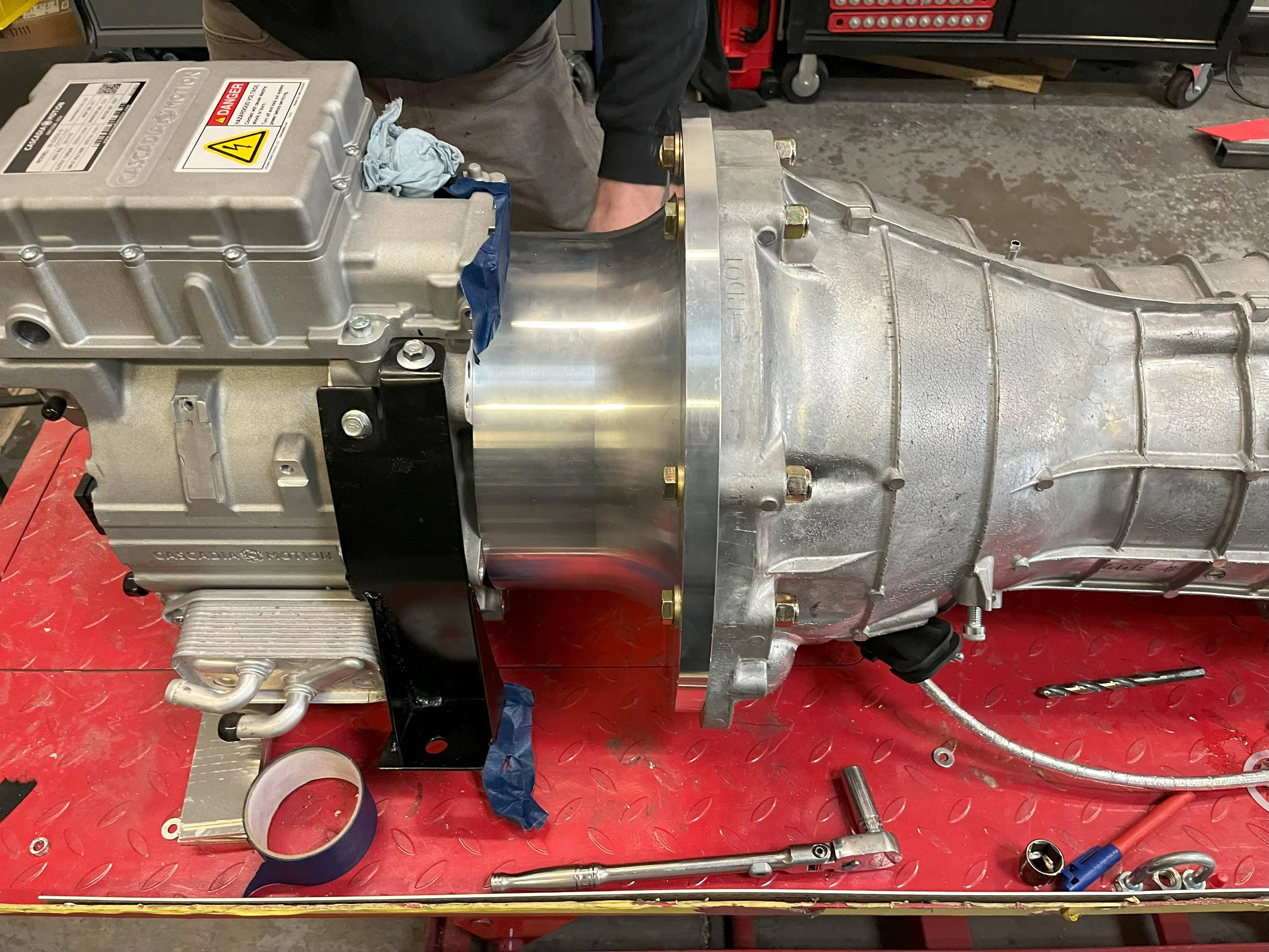 Electric Motor to Manual Transmission Adaptor (Shaft Adaptor from Picture to the Left is Inside)
