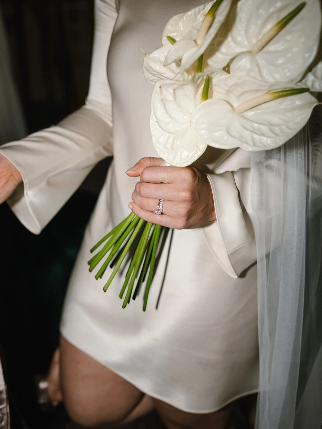 We were so honoured to be invited along to this editorial shoot full of texture, drama and modern romance. We&rsquo;re obsessed with every shot!

And a feature on @rockmywedding today!
What a team!! ✨

Venue: @theoldkentbarn
Photographer: @olegs_sams