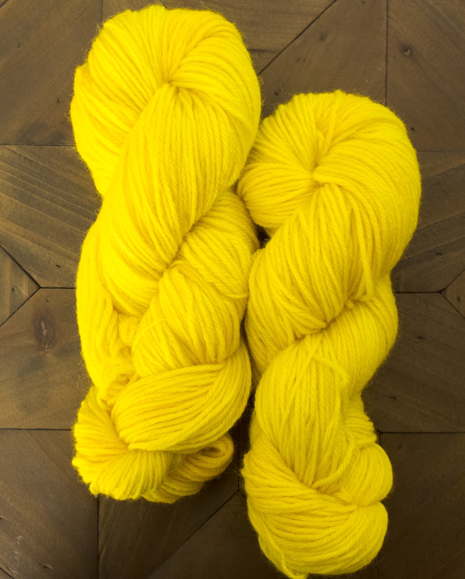 Hand Dyed, Worsted Weight, Nonsuperwash Peruvian Wool Yarn in Sunshine —  Dark Lake Fiber Art