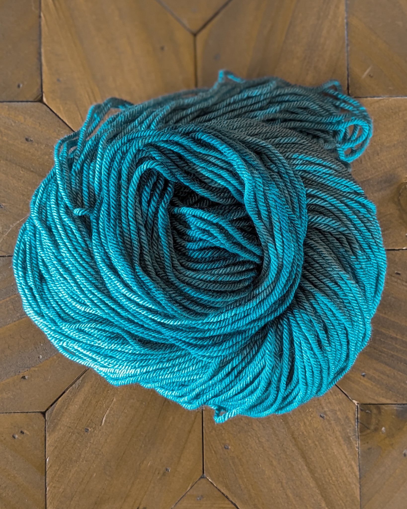 indie dyed yarn, nonsuperwash merino worsted wool, blue green teal