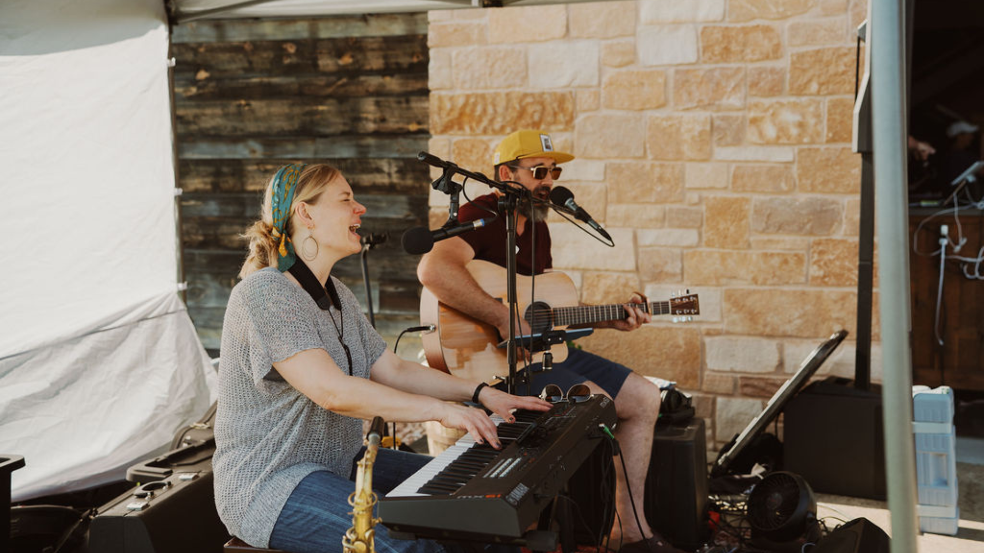 Live Music & Craft Cocktails on the Patio