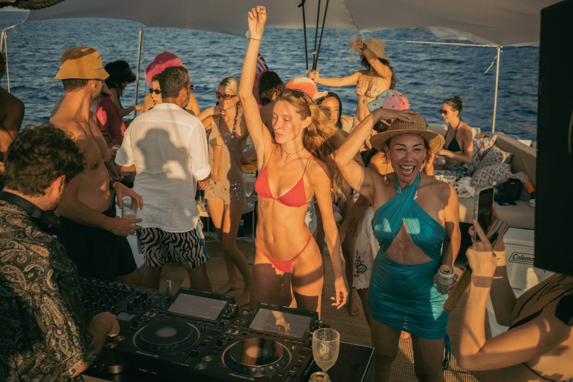 07_08_Boat_Party_35.jpg