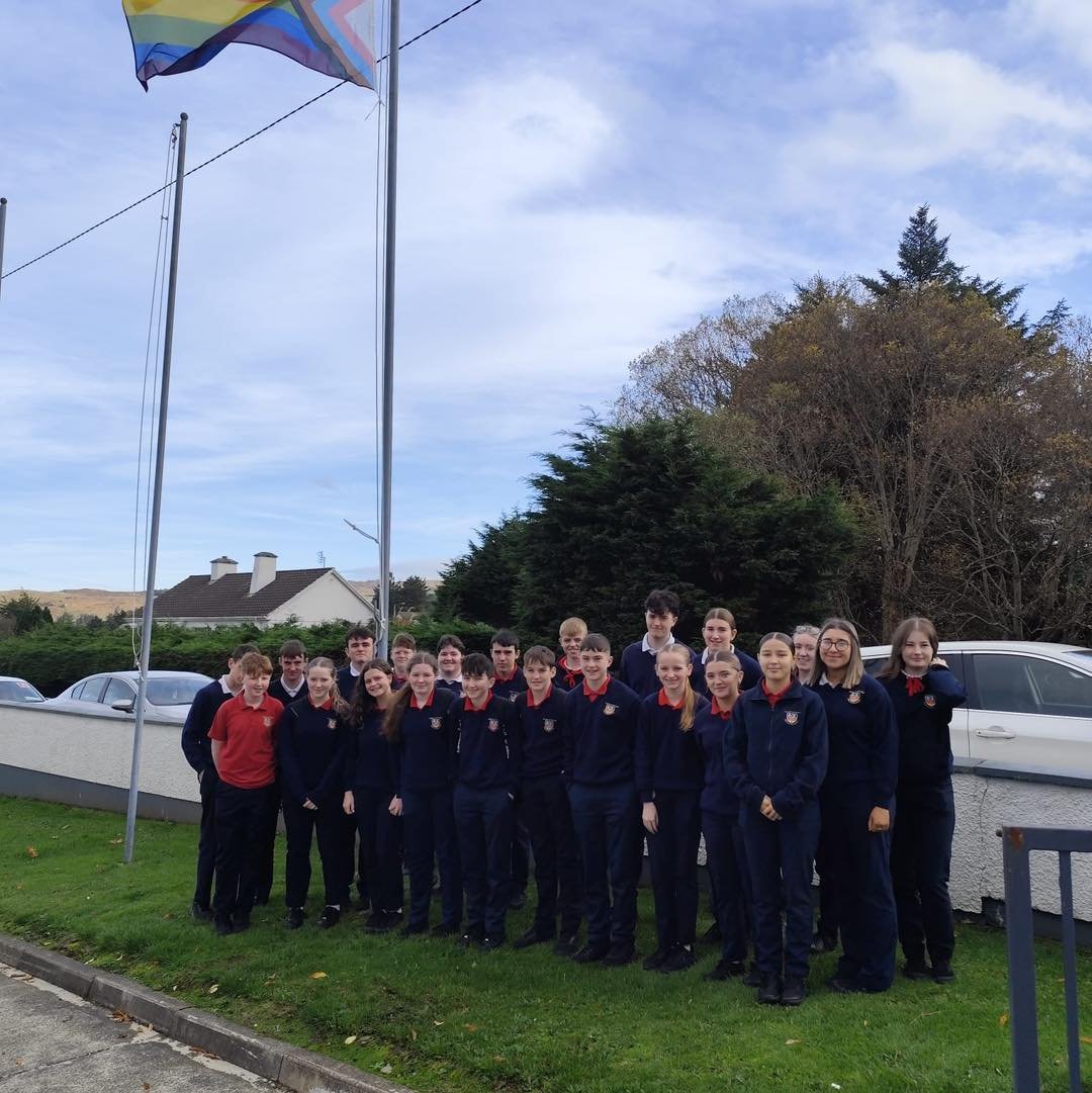 Rinne Col&aacute;iste na Carrige ceili&uacute;radh ar &ldquo;Stand-Up Awareness Week&rdquo; 🤝🙌⭐️