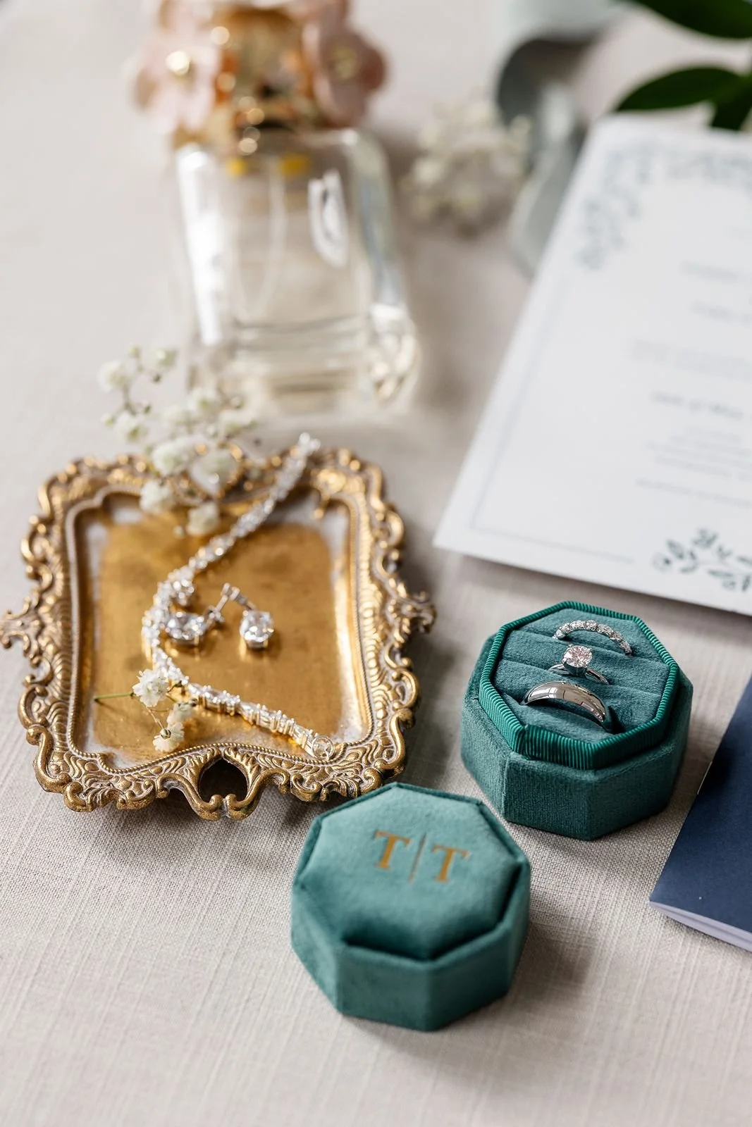 grandview-springtime-wedding-rings-details.jpg
