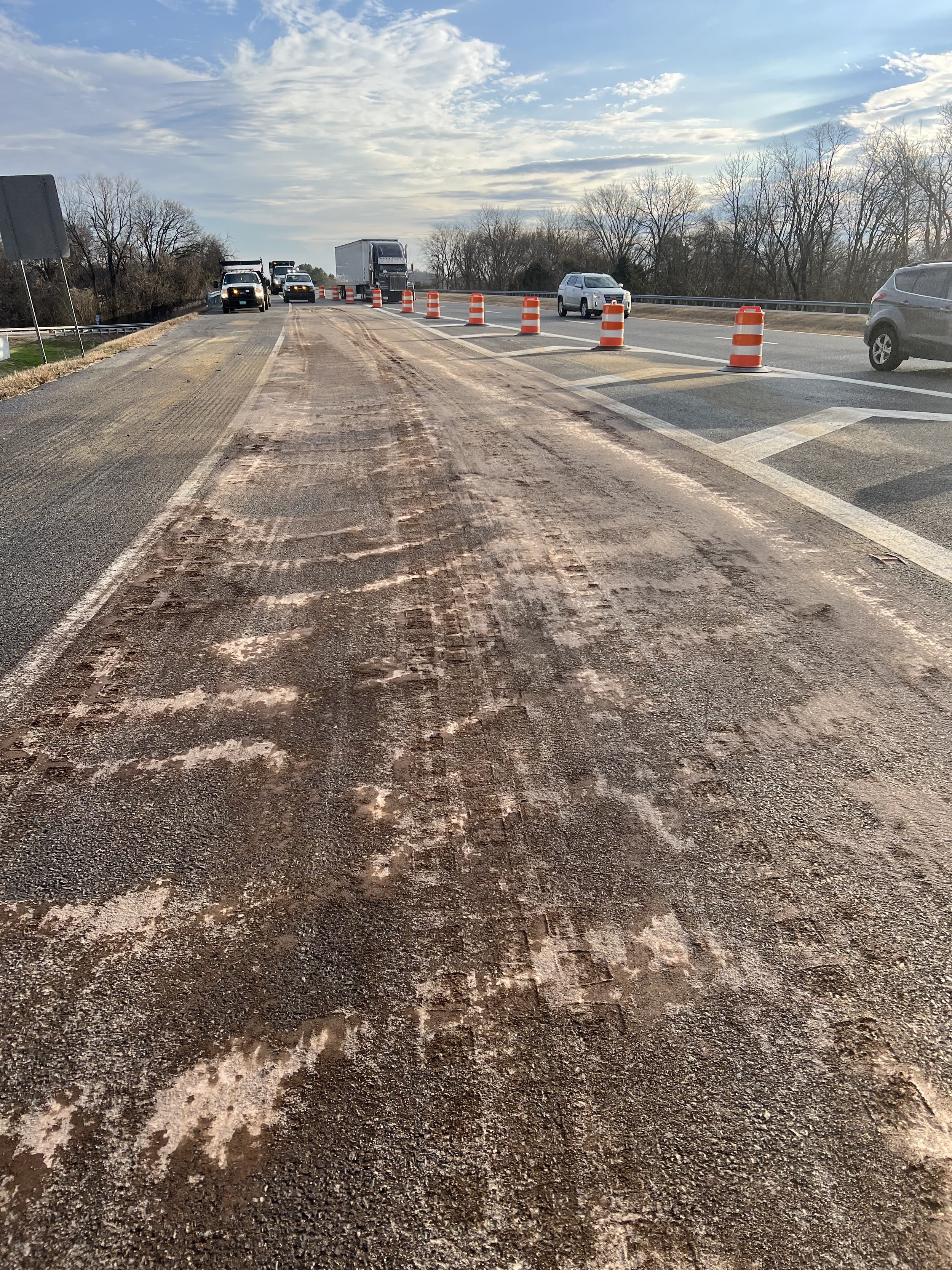 Enviro Medics Responds to Large Corn Oil Spill on I-65 at Exit 22 North