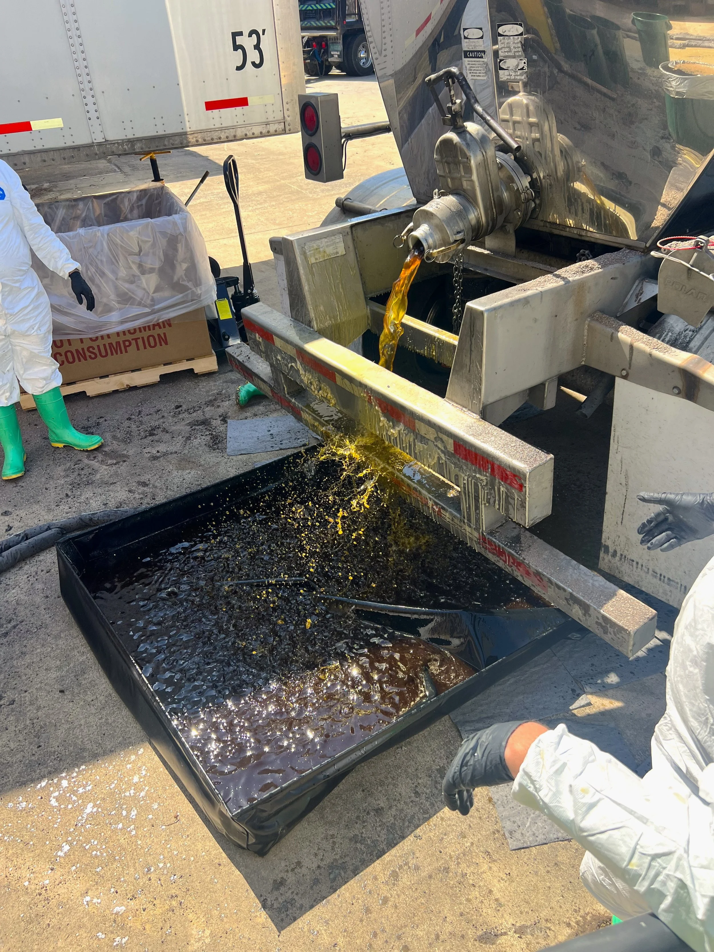 Enviro Medics assisting with a broken guillotine valve on a food tanker. We offloaded the truck then cleaned up the spill from the broken valve preventing environmental impacts. 
