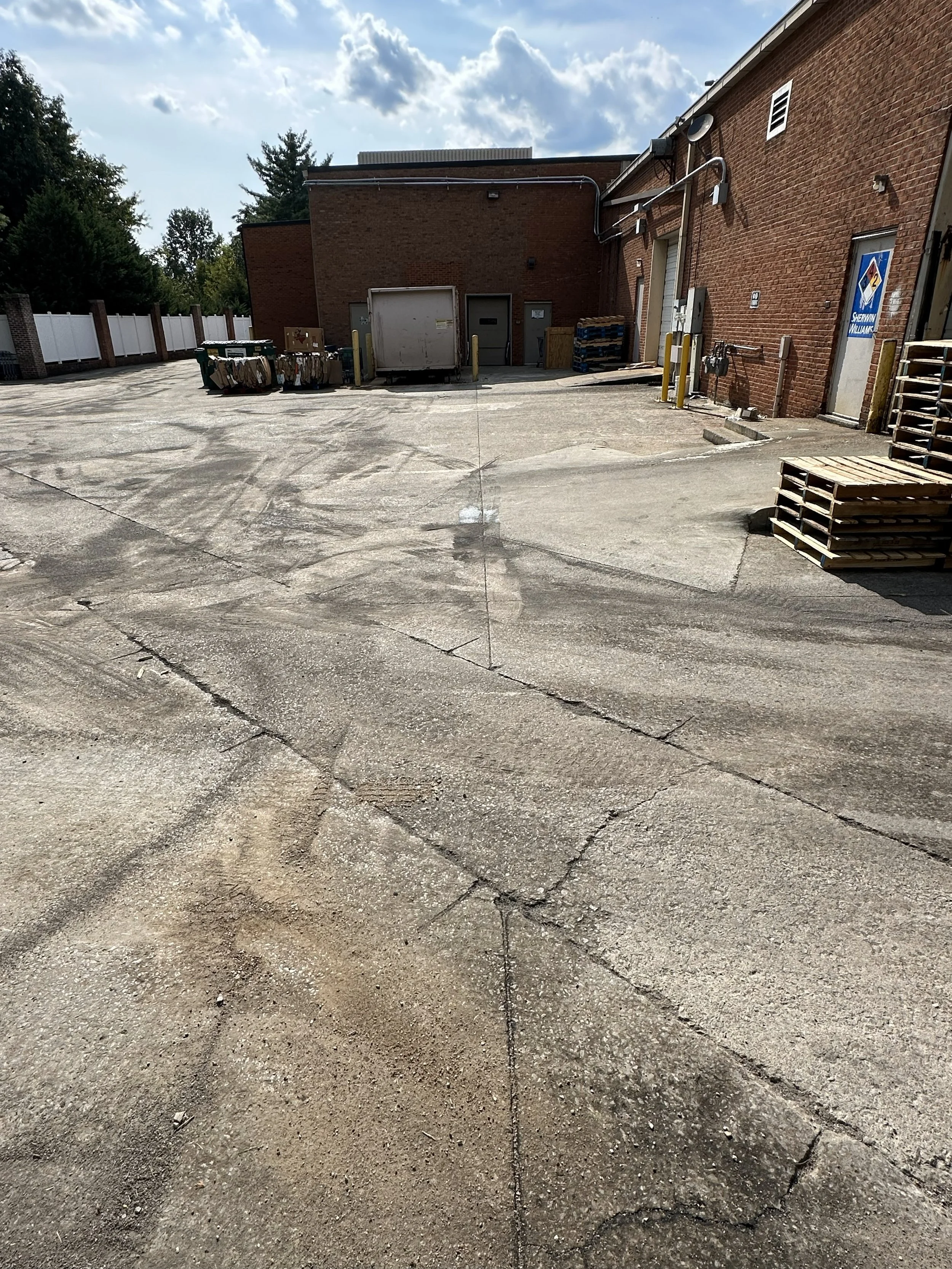 SEO-Friendly Version

Industrial Facility Spill Cleanup & Environmental Remediation
Containment, recovery, and surface restoration following a chemical or petroleum release at an industrial manufacturing facility.Industrial Facility Spill Cleanup & S