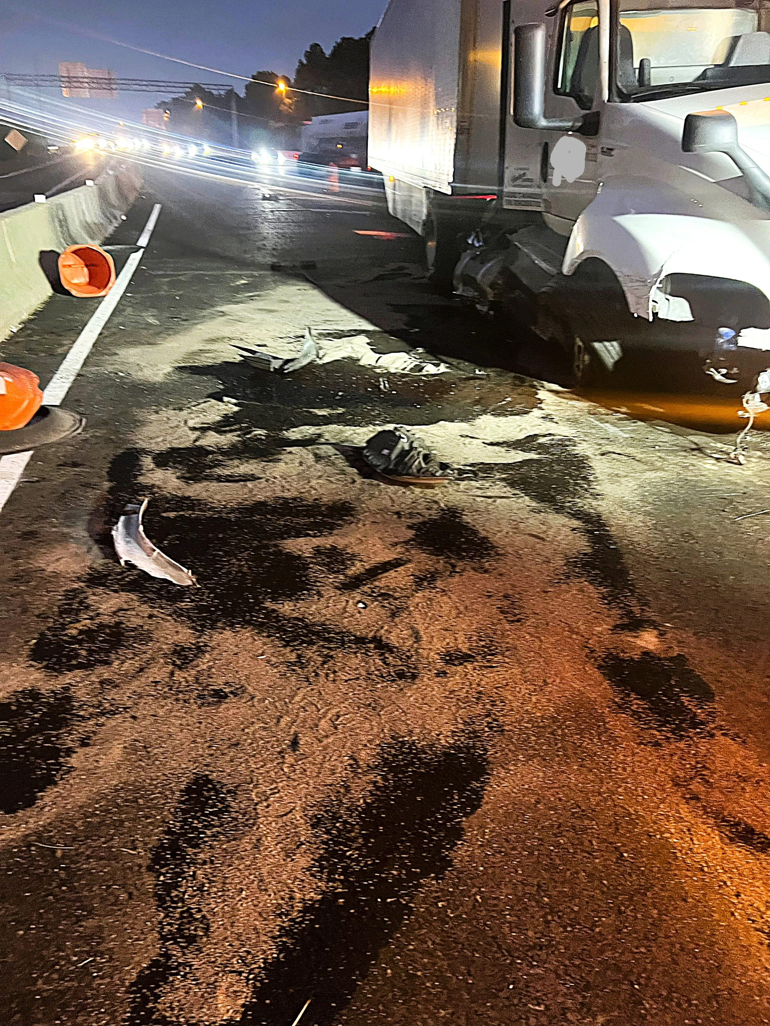 enviro-medics-semi-truck-spill-hazmat-response-cleanup.jpg