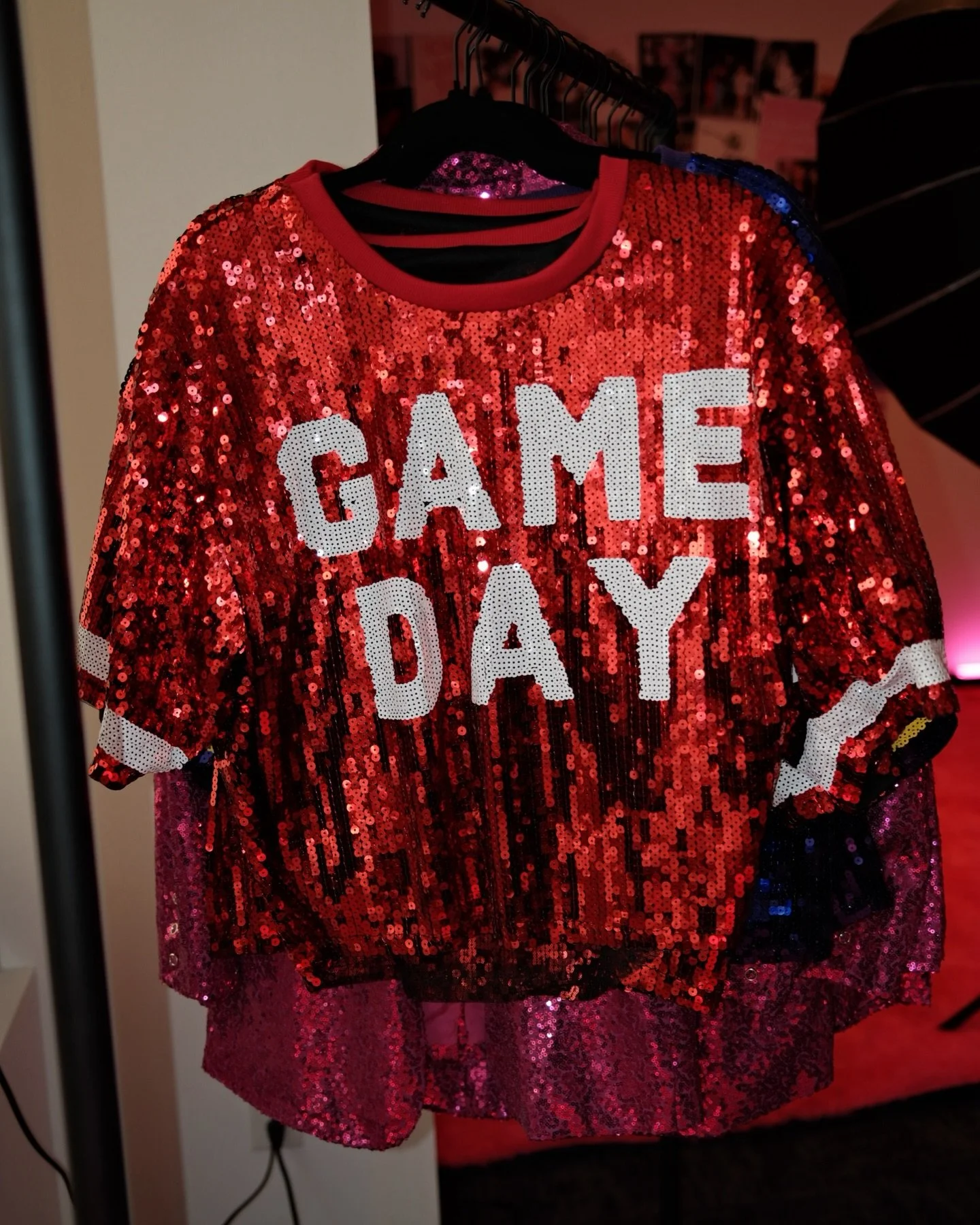 Sneak peak of what&rsquo;s waiting for you in our pop up downtown this weekend 😏🏈

We can&rsquo;t wait to see you!

📍Between McCormick &amp; Schmick&rsquo;s and Captial Grille 

#nfldraft #pittsburgh #womenwhorock