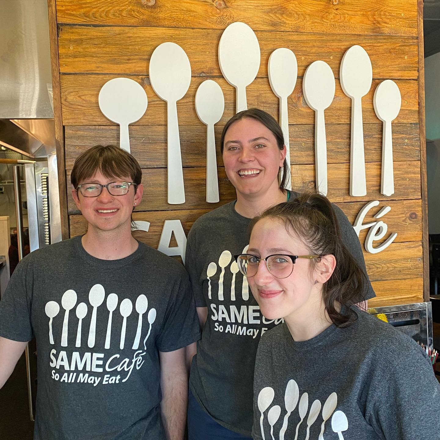 Welcome to Denver, @samecafetoledo!! Kayla, Lee, and Sarah from SAME Cafe Toledo will be in Denver with our team for the rest of this week. Stop by to say hello and meet the team! 

#samecafetoledo #samecafedenver #communitycafe #healthyfoodaccess
