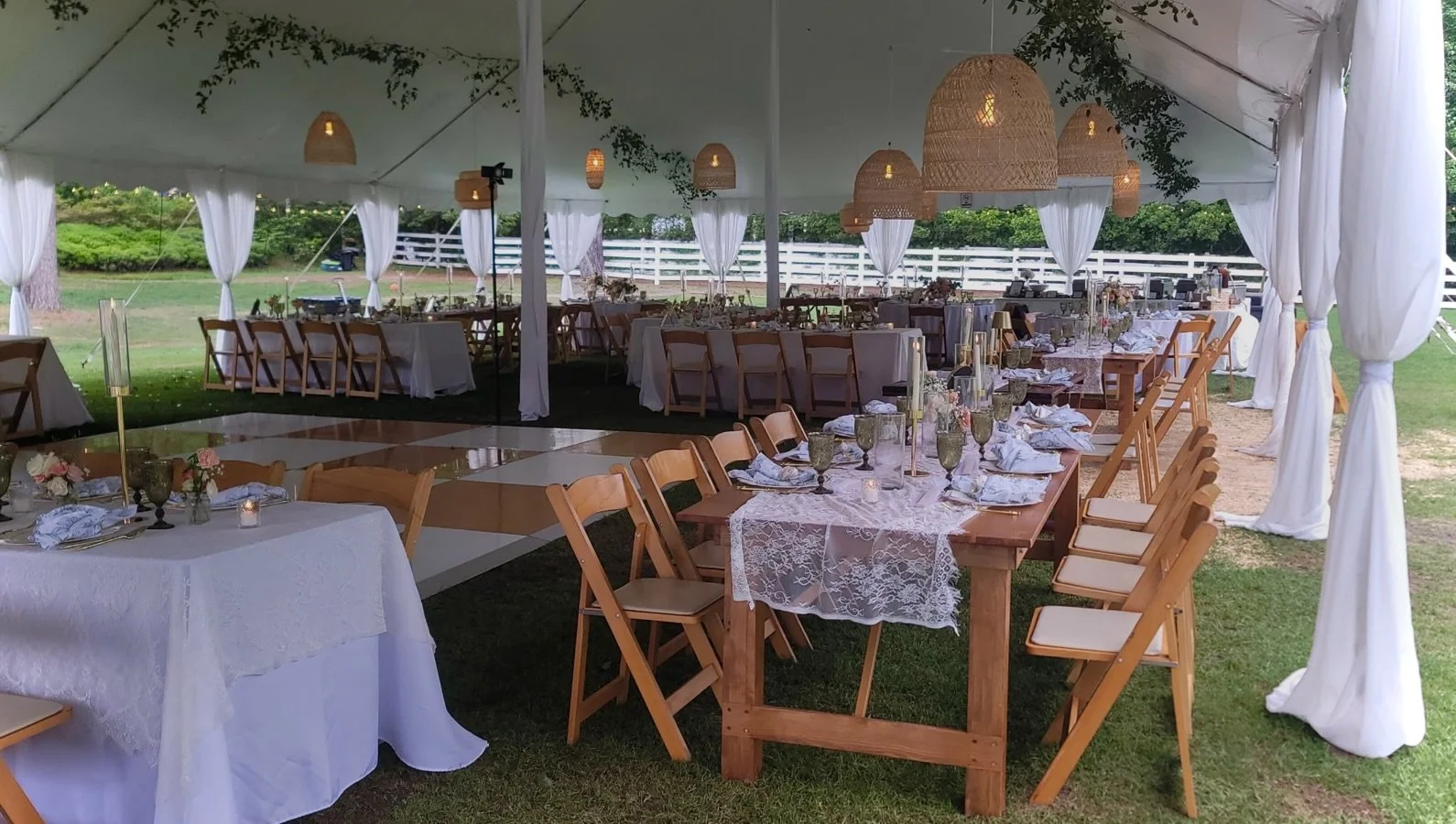 We create an atmosphere that your guests will never forget. 

Venue: @sycamorebendestate 
Rentals: @perfecttouchrental