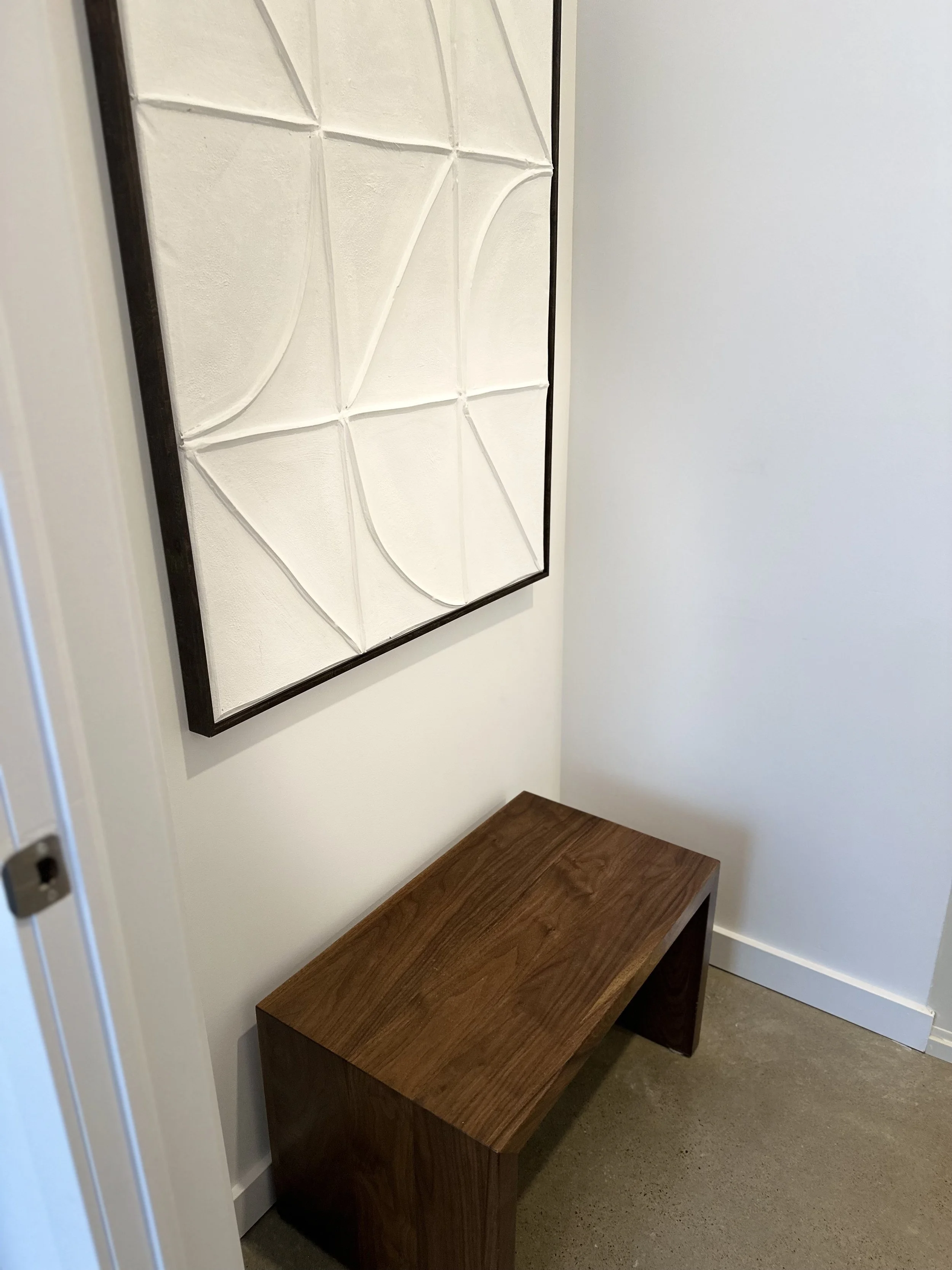 AFTER - transition space to bedroom