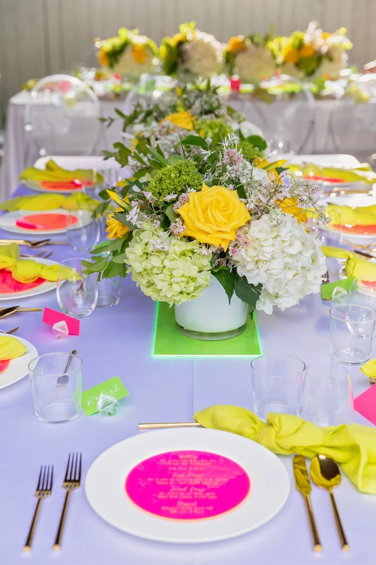 Anna's-Classic-Neon-Birthday-Party-Tablescape-Yellow-Florals.jpg