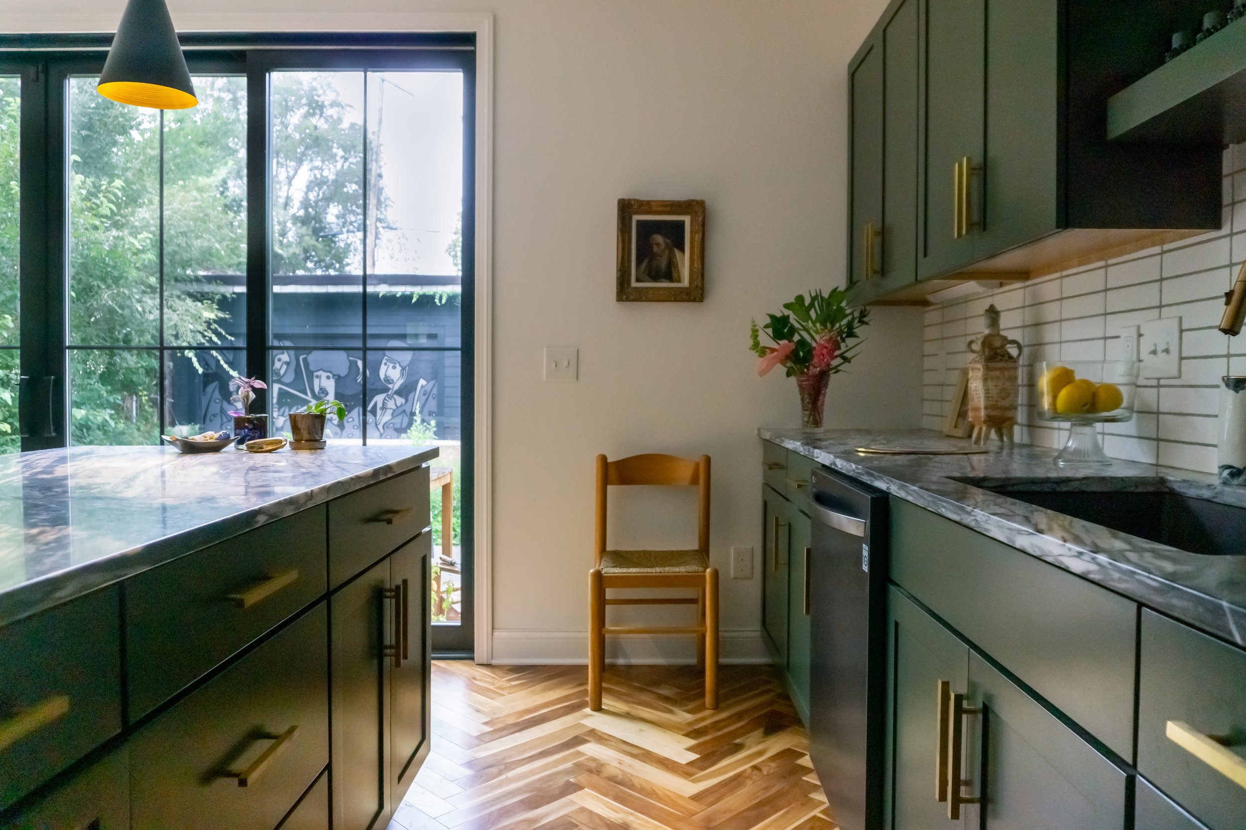 Kitchen2.jpg