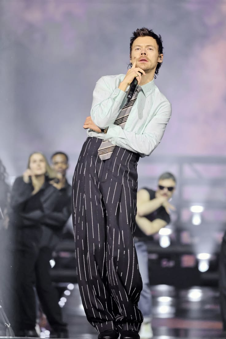 Harry Styles Is Back: Behind His New Aesthetic and What This Means for Concert Outfits