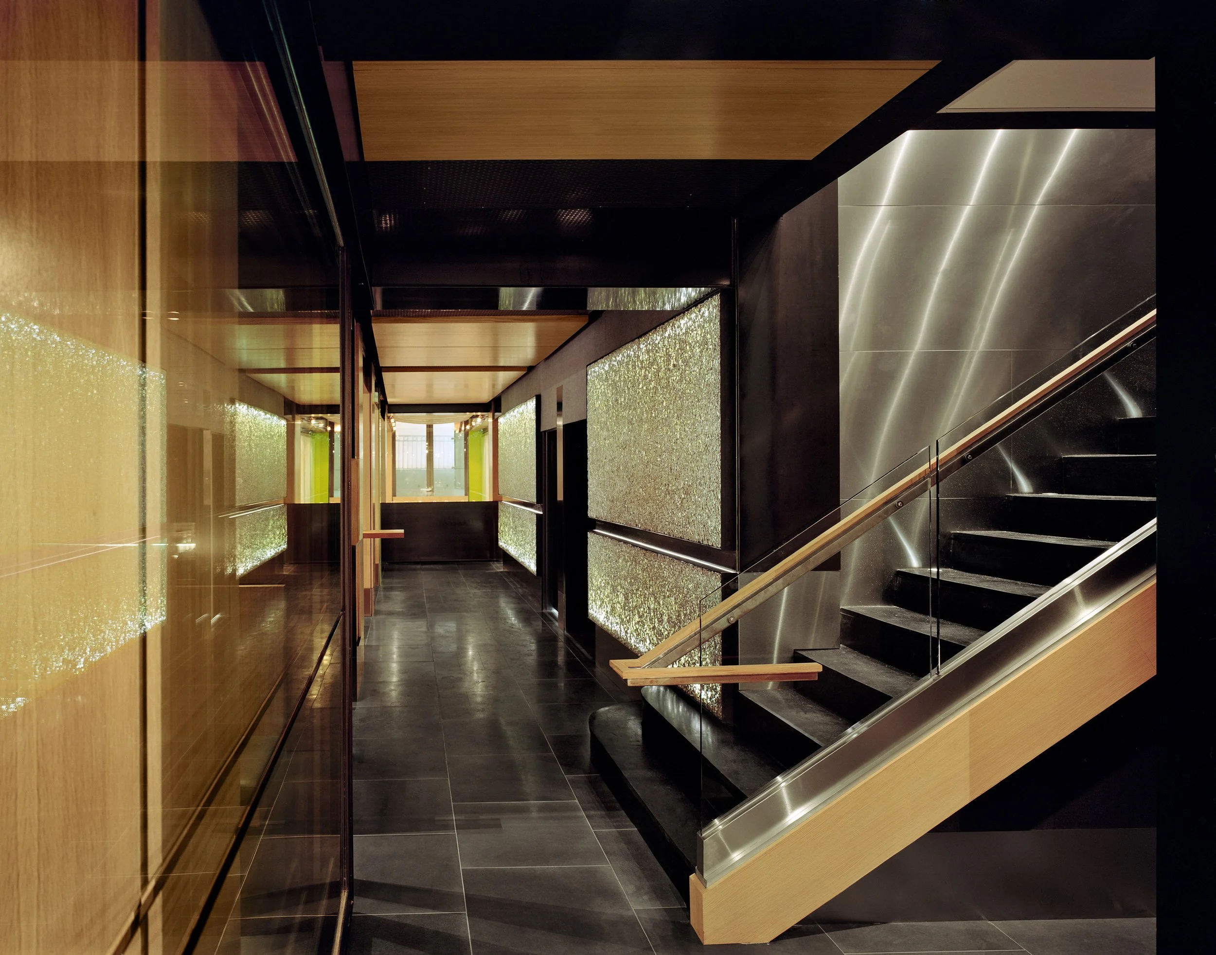 George's Cal Modern Staiway