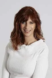 Heidi Hull Headshot.jfif