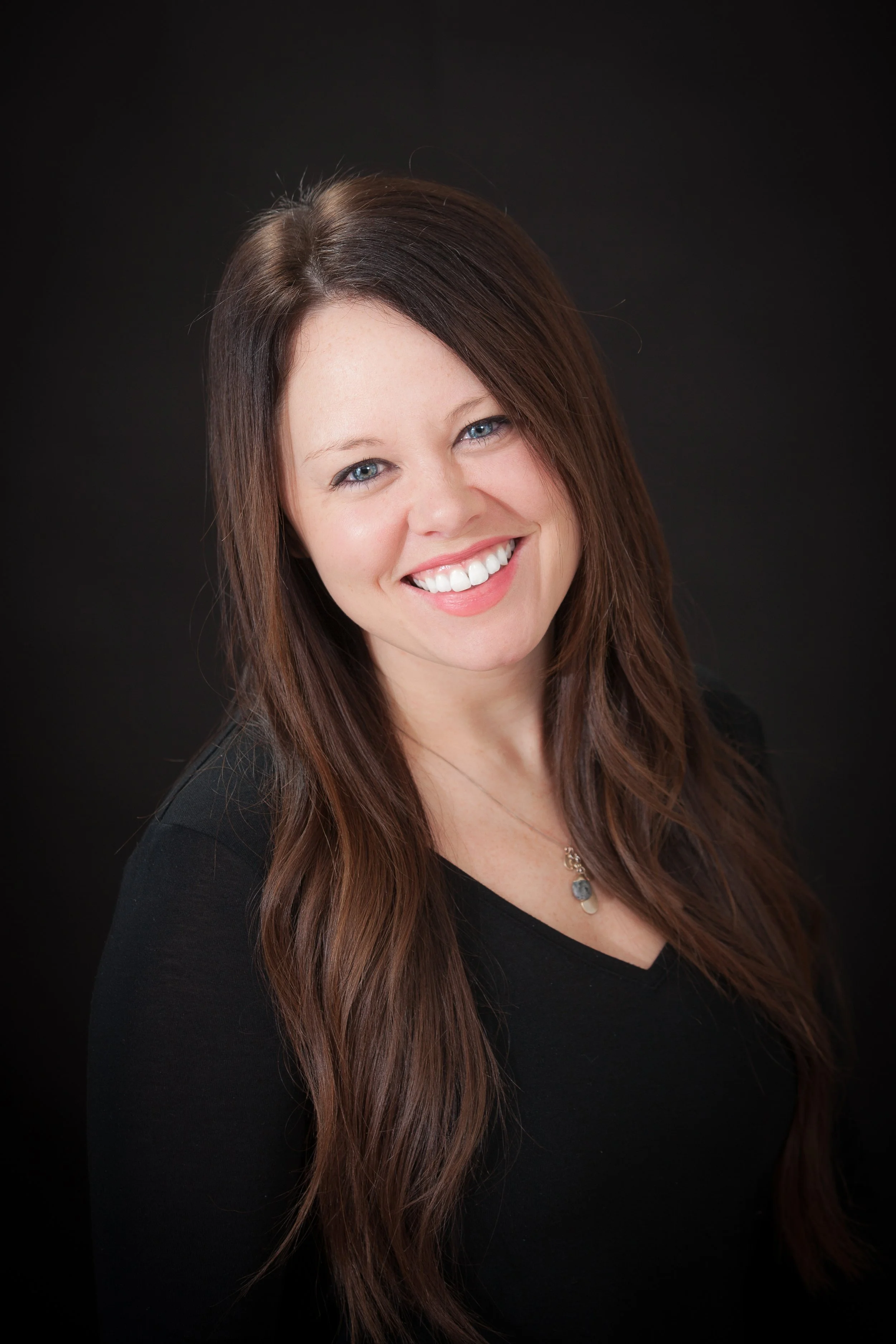 Hannah Carlson Headshot.jpg