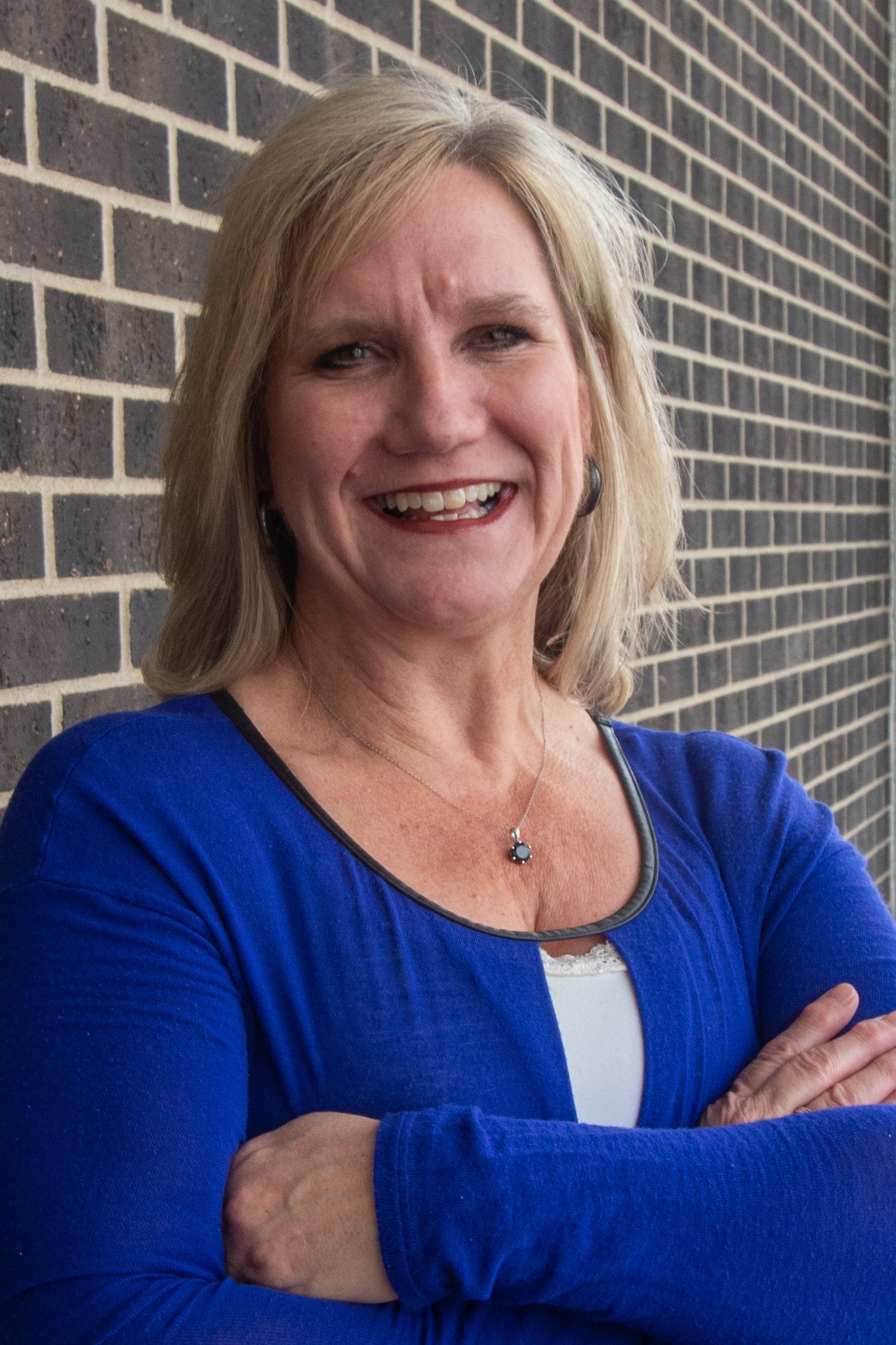 Jane Neubauer Headshot 23 (5) (1).jpg