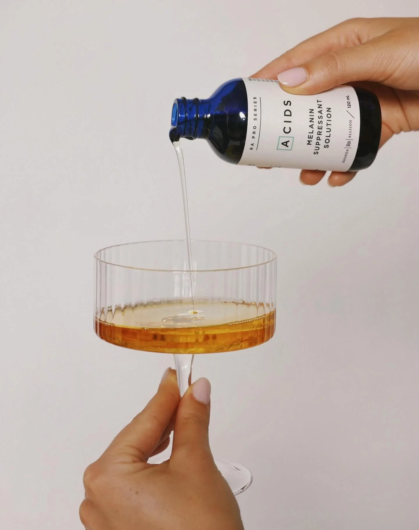 It&rsquo;s officially peel season 🕯️🍂 my favorite time of year for corrective treatments targeting texture, fine lines and sun damage left over from summer.