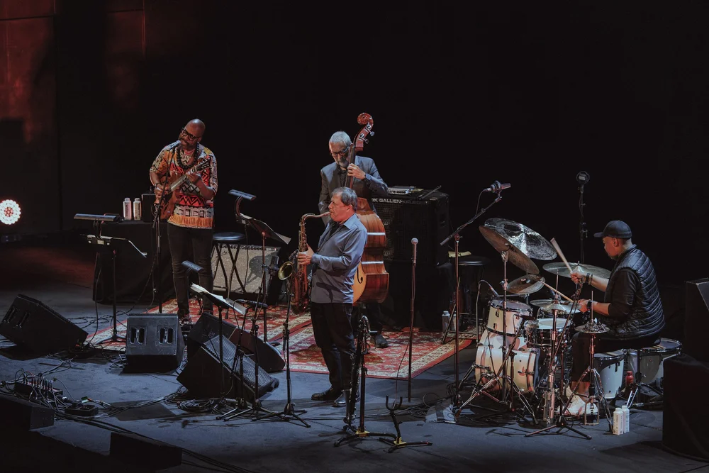 MIJF: Aziza feat. Dave Holland, Chris Potter, Lionel Loueke and Eric ...