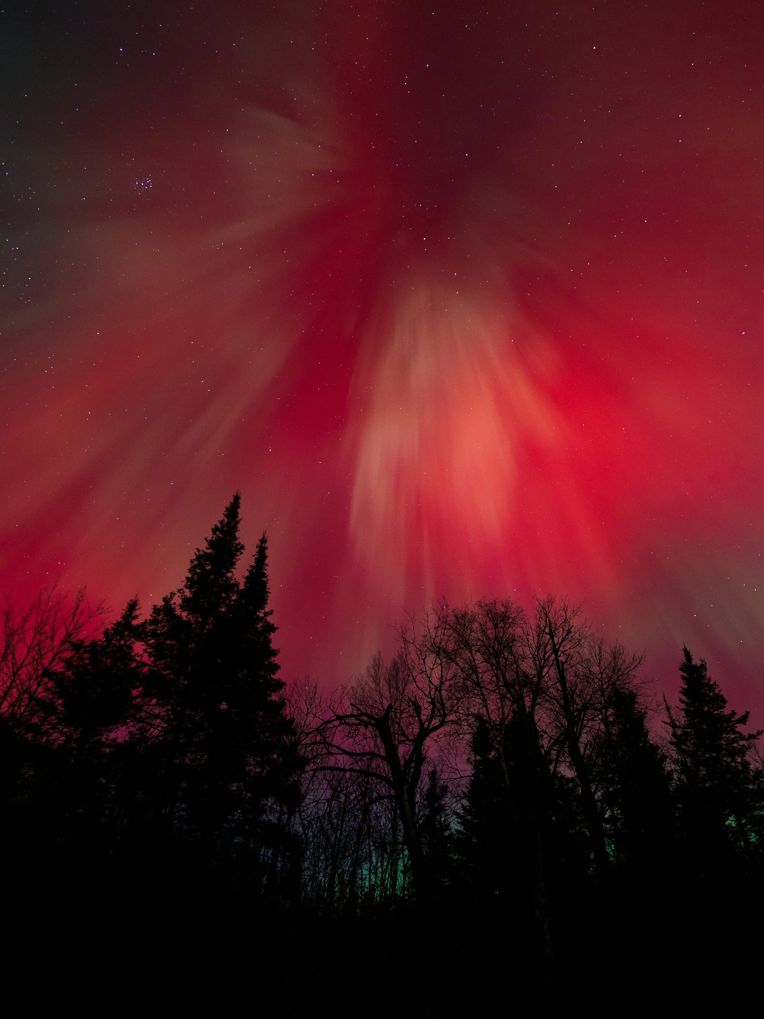 Gavin Weiers Northern Lights Duluth Photography North Shore Aurora Borealis Red.jpg
