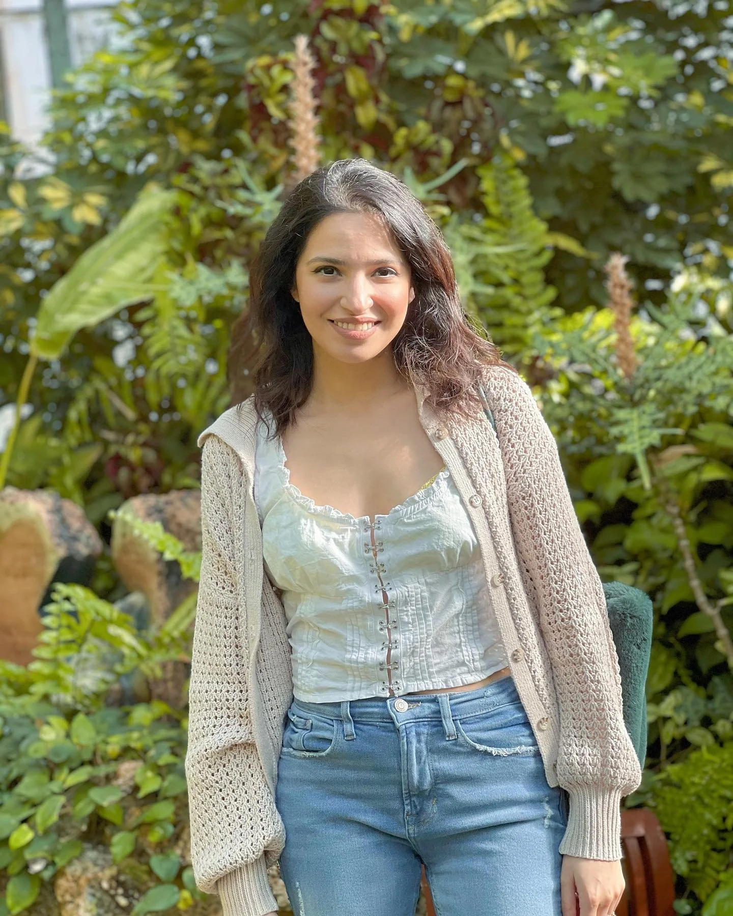 That time we went to the dreamy conservatory 🪻🦋 &hellip;I&rsquo;d be remiss if I didn&rsquo;t include a makeup look in this photo dump. 🙈☺️