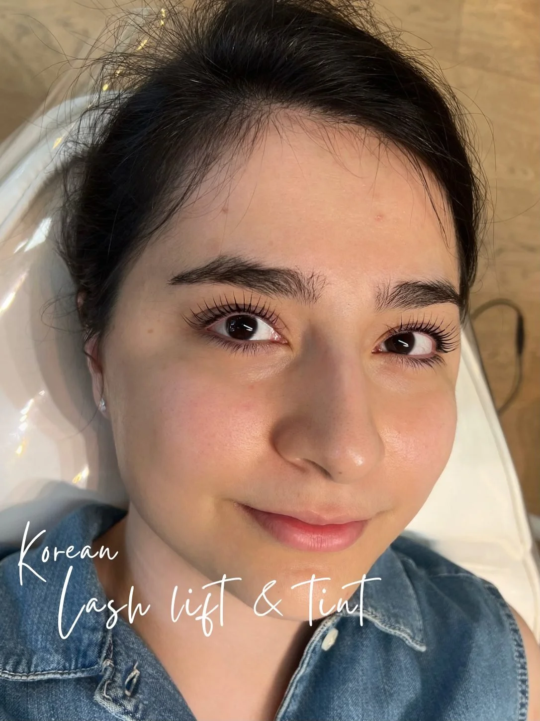 Lifted and tinted natural lashes, Korean lash lift at Loesy Beauty Vancouver
