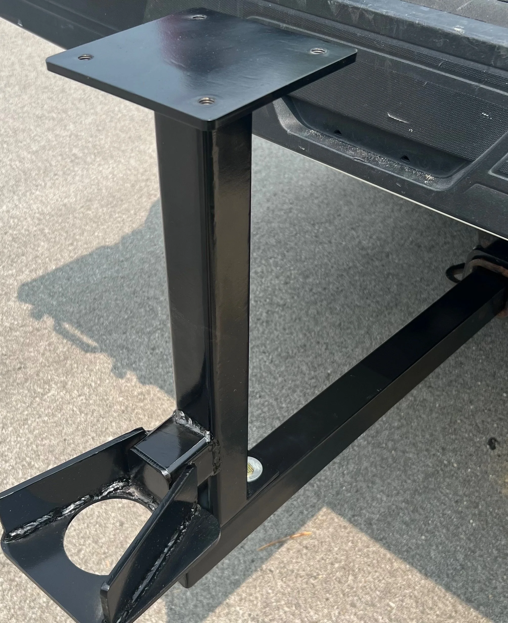 2" Mounting arm, and Platform mounting post.