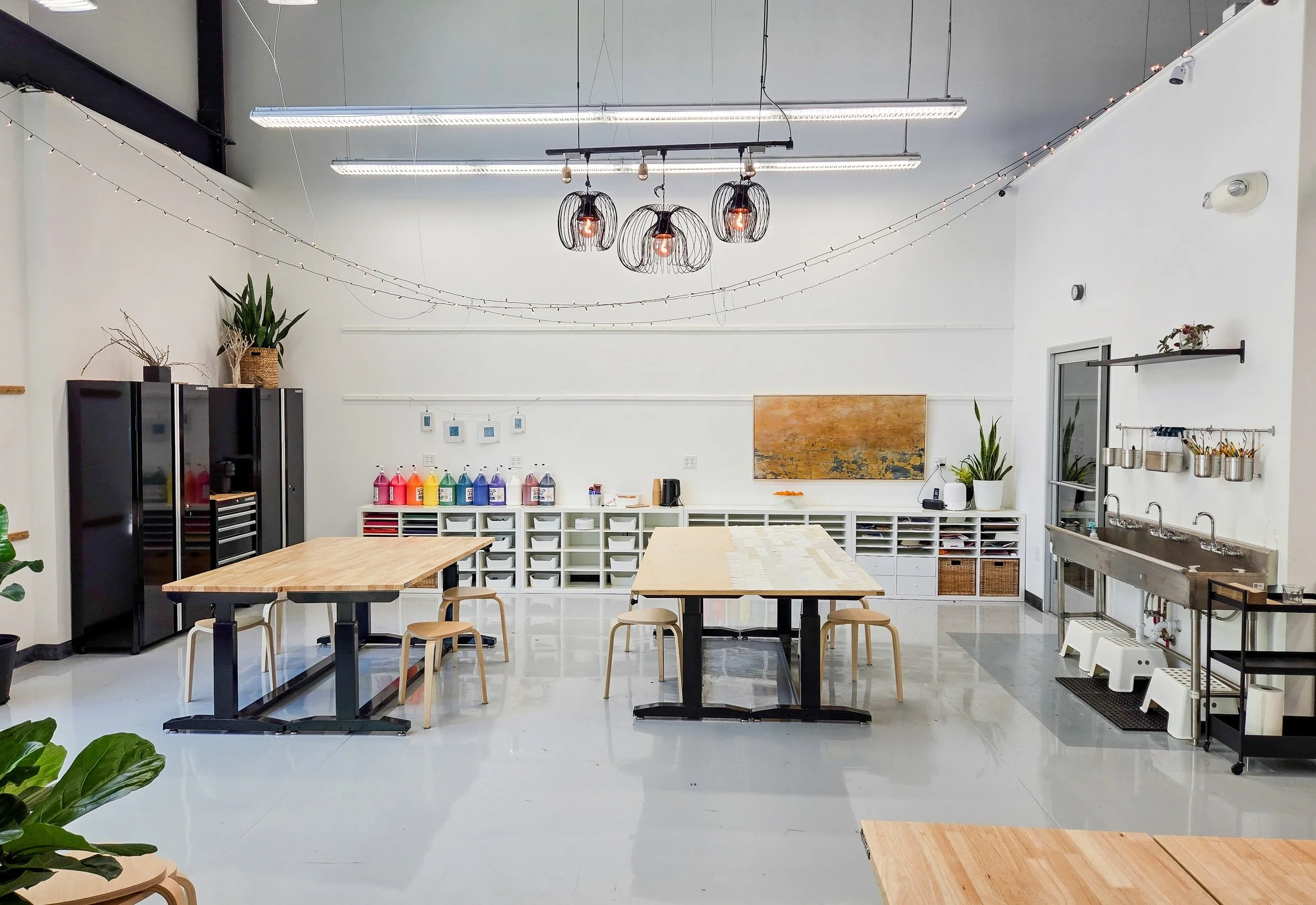 Neighborhood Highlight – Wren’s Nest Studio