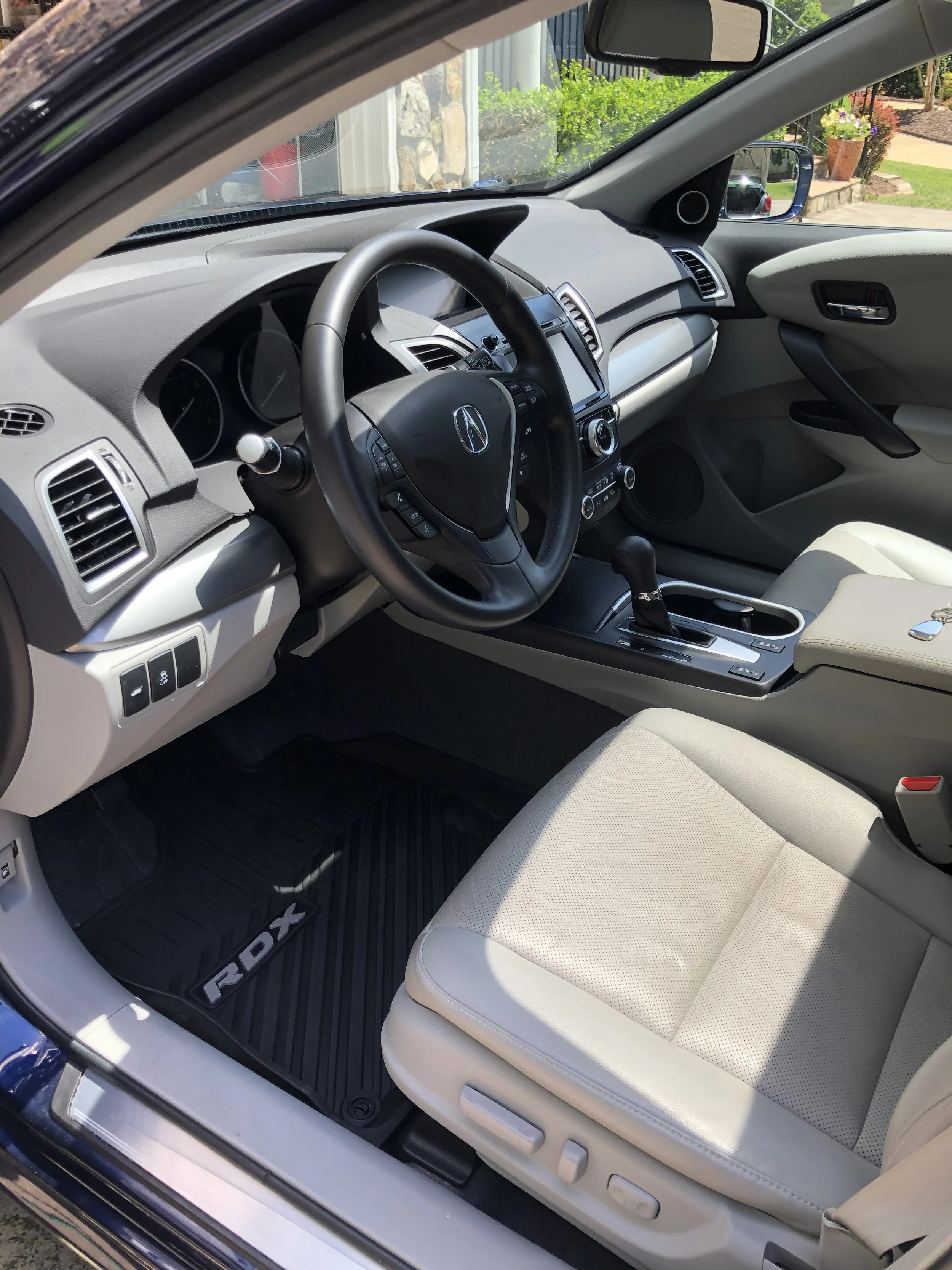 acura interior.jpg