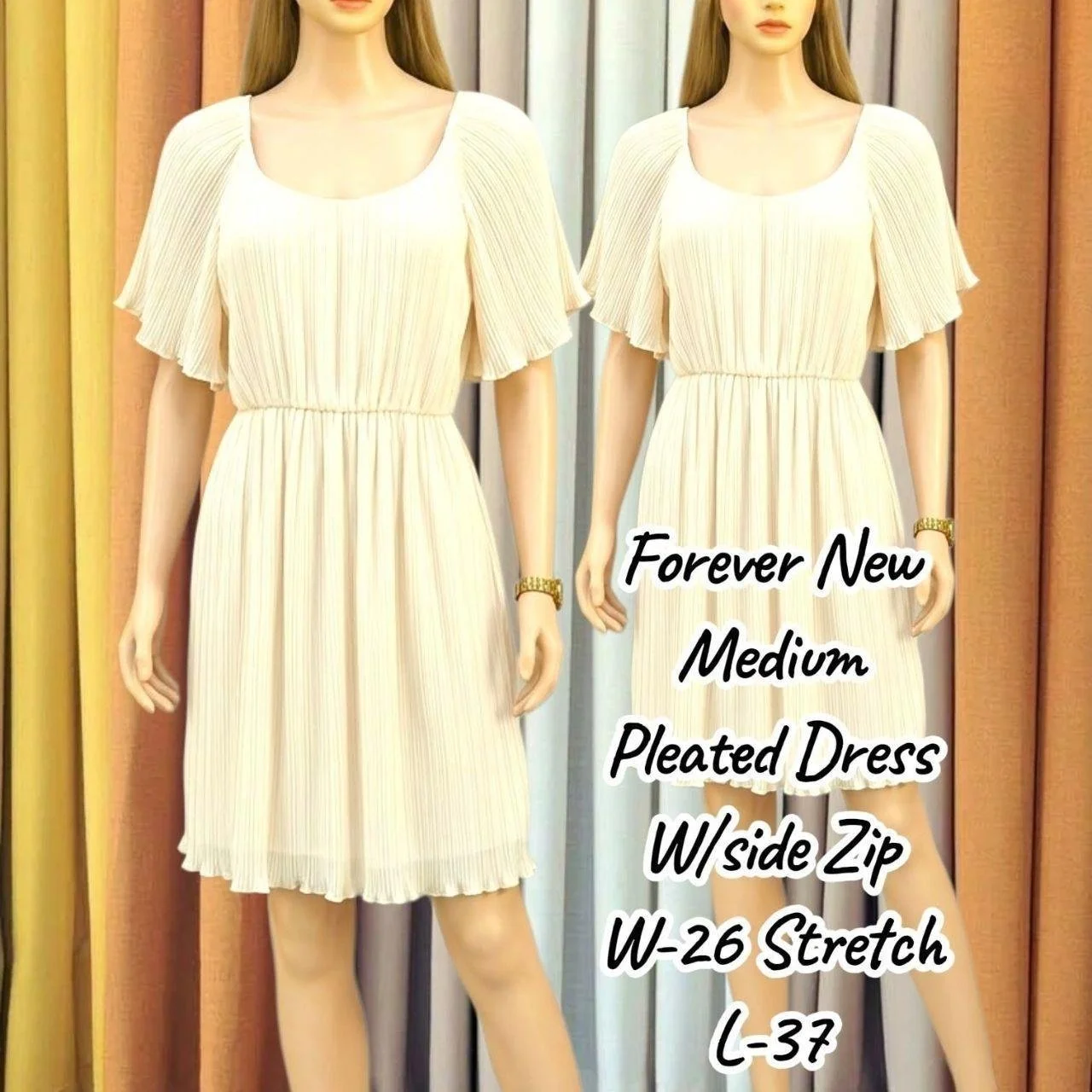 🤍 Dreamy ivory pleated mini dress by Forever New 🤍