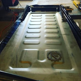Beetle Flat Pan Set Pic 1.jpeg