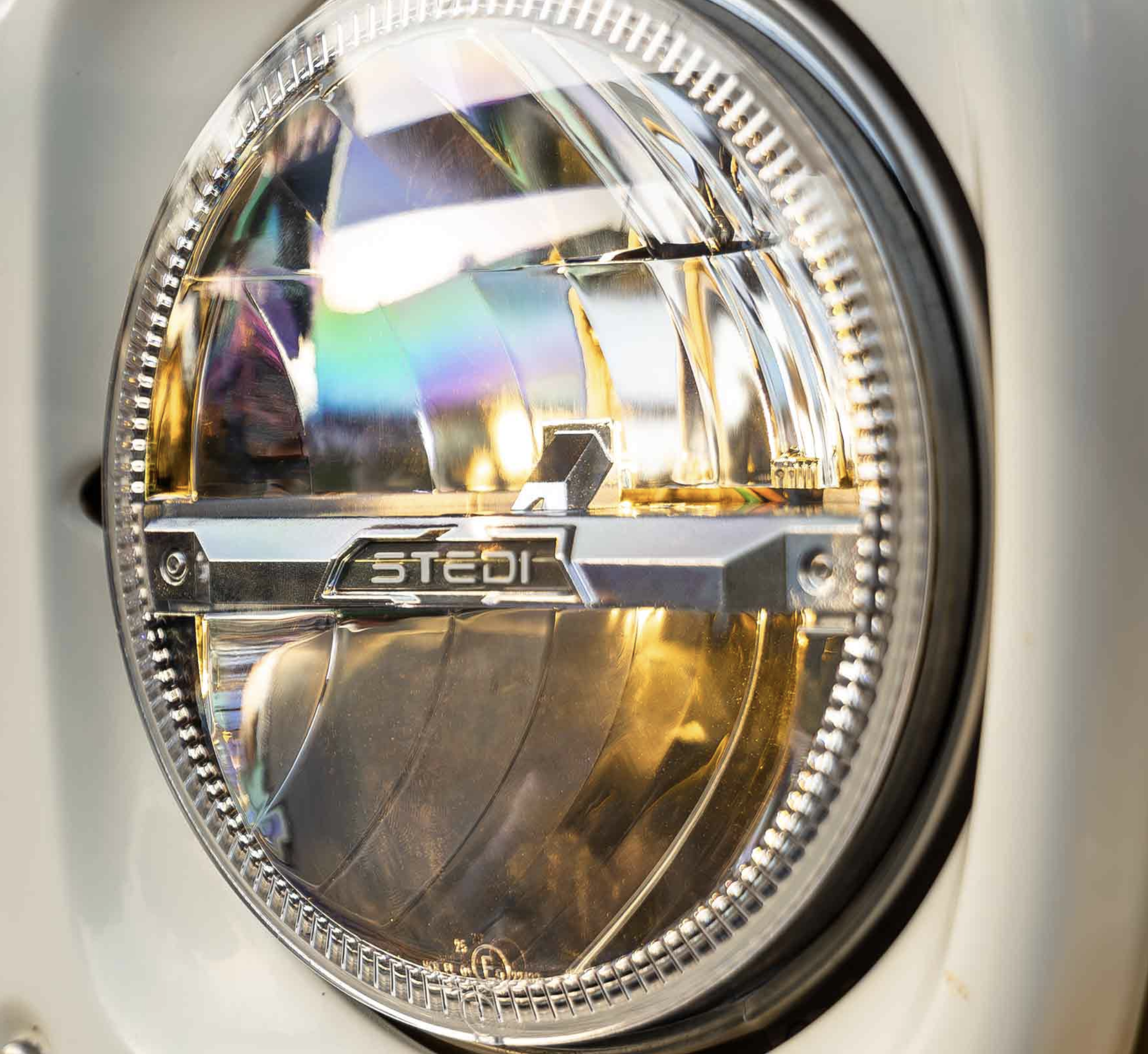 Homage LED Headlight.png