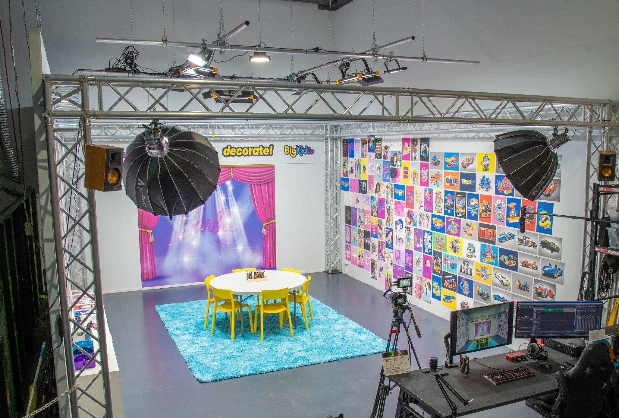 wallpaper, printing, print, artwork, decorative wallpapers, large format print, water activated materials, no paste, just add water, installation, designs, licensed decorative wallpapers and wall art, mattel, bigkidco, decorate, kids wallpaper