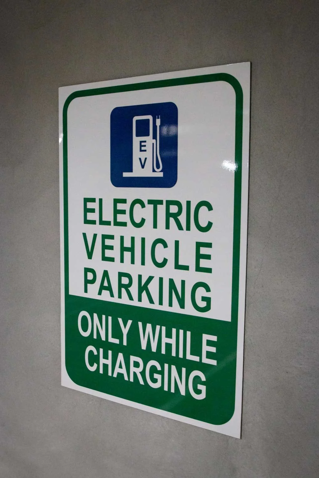 Byron-basement-electric-vehicle-parking-sign-WEB-optimised.jpg