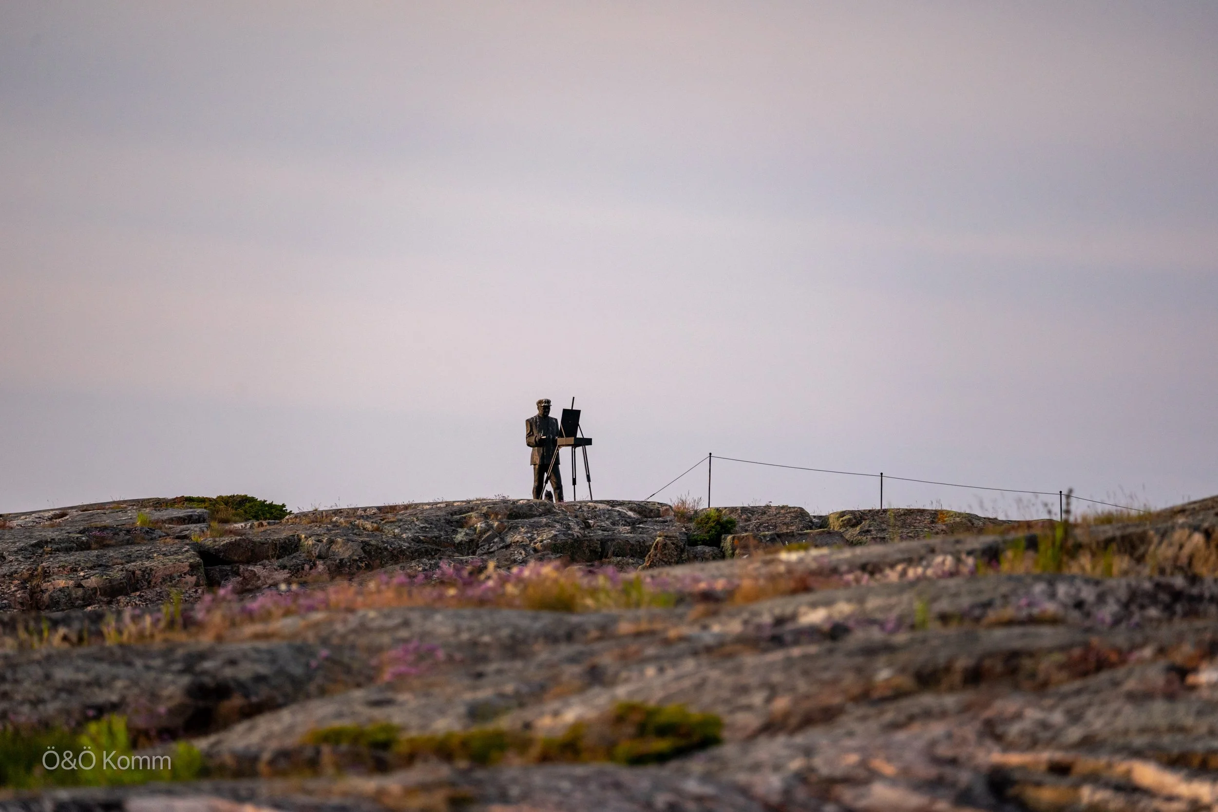 The artist statue at Kobba Klintar overlooking the Åland Sea