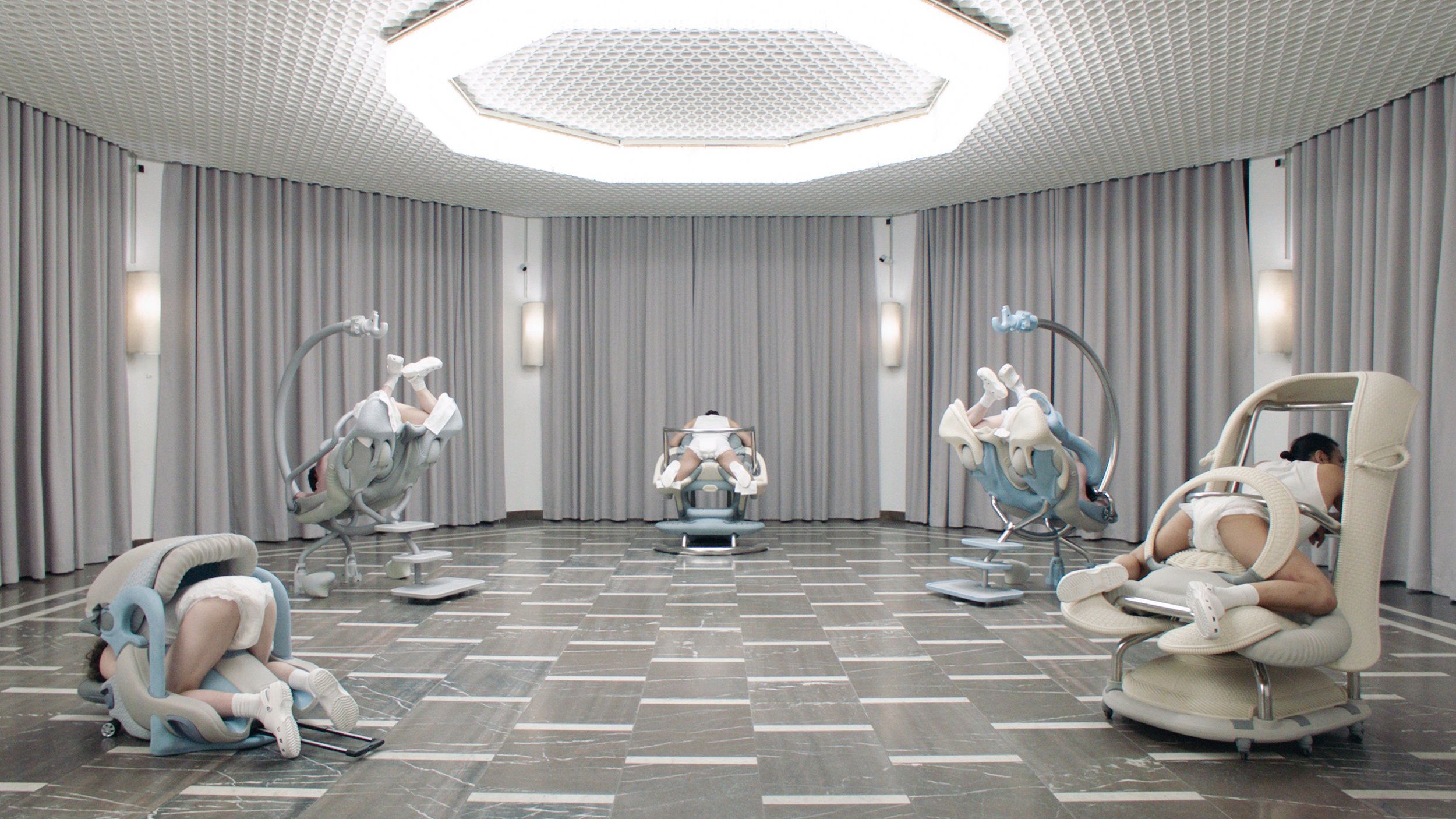 Anna Uddenberg: FAKE-ESTATE in collaboration with Thyago Sainte, Video Still, 2023.
