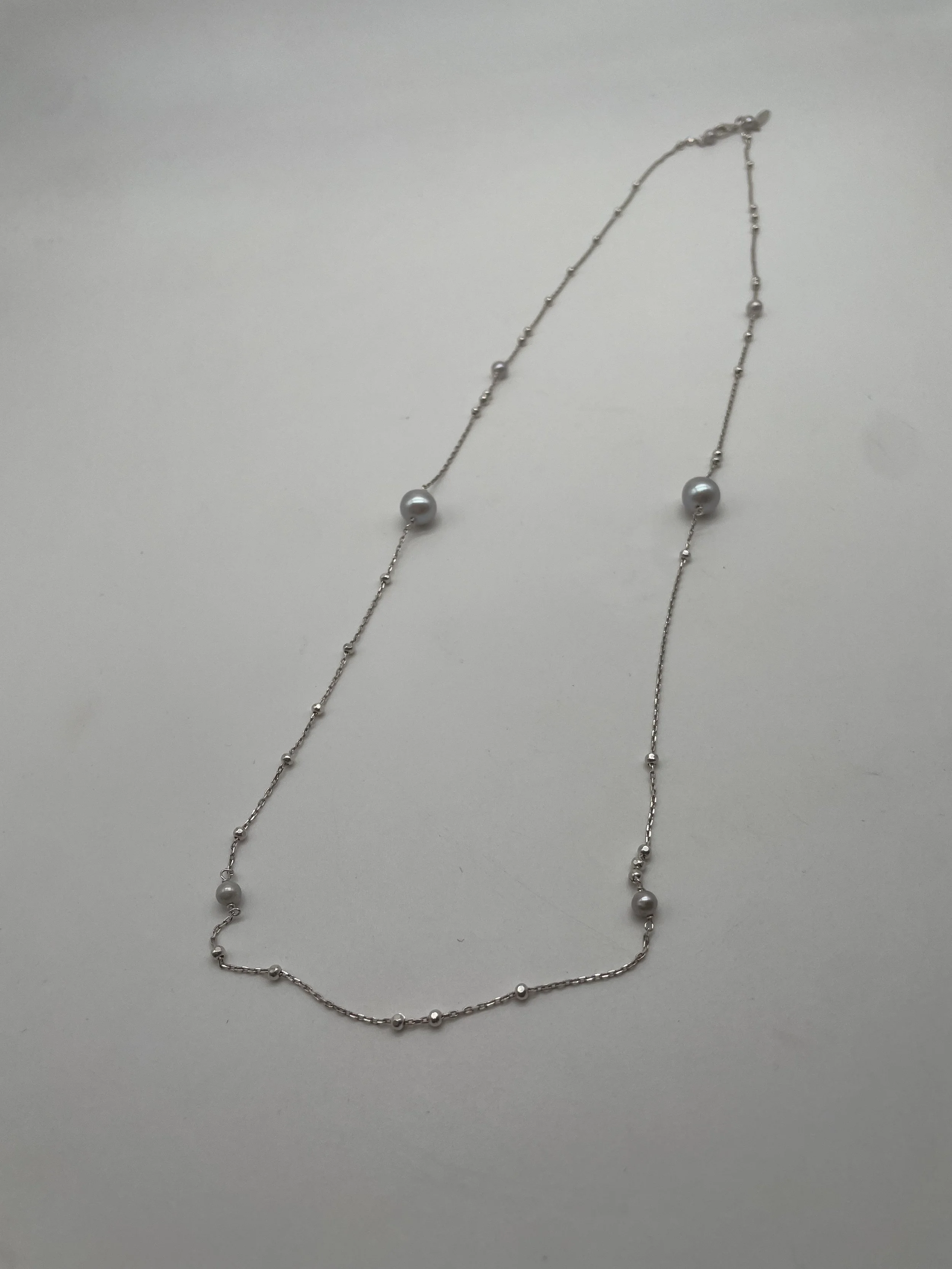 Argento 925 Perle grigie - €80.00