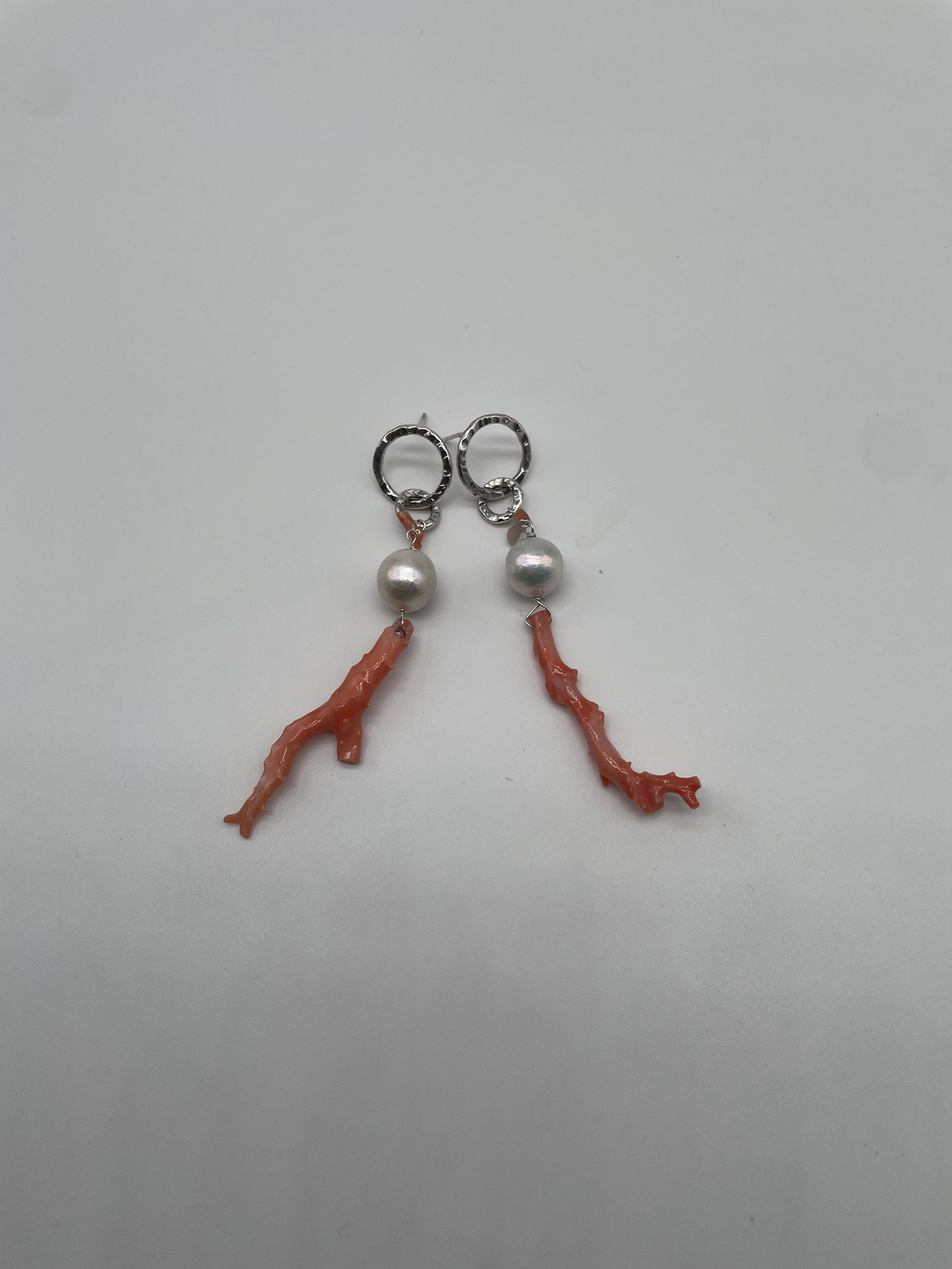 Argento 925 Corallo / Perle Grigie - €150.00