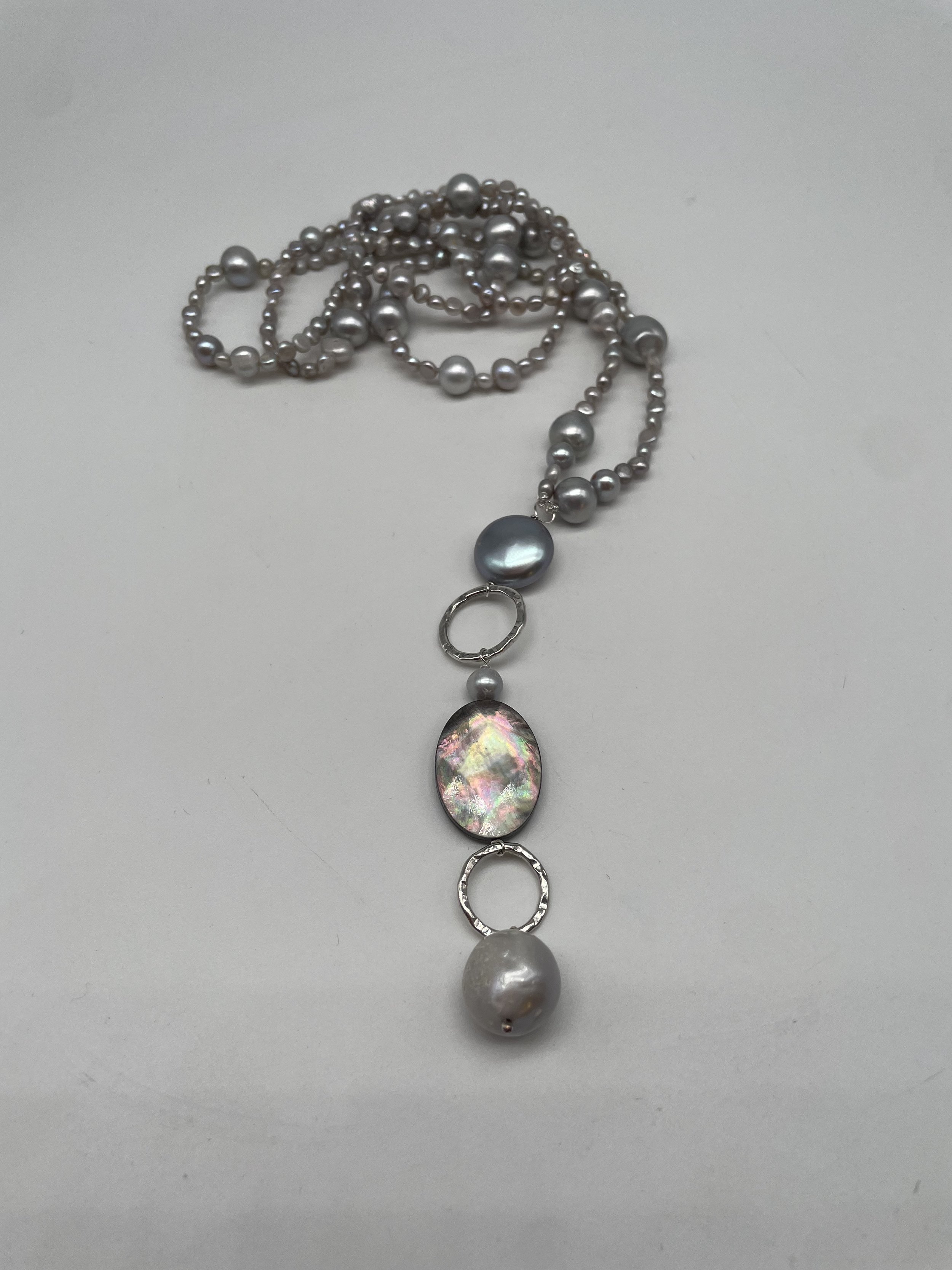 Argento 925 Perle grigie / Madreperla grigia - €180.00