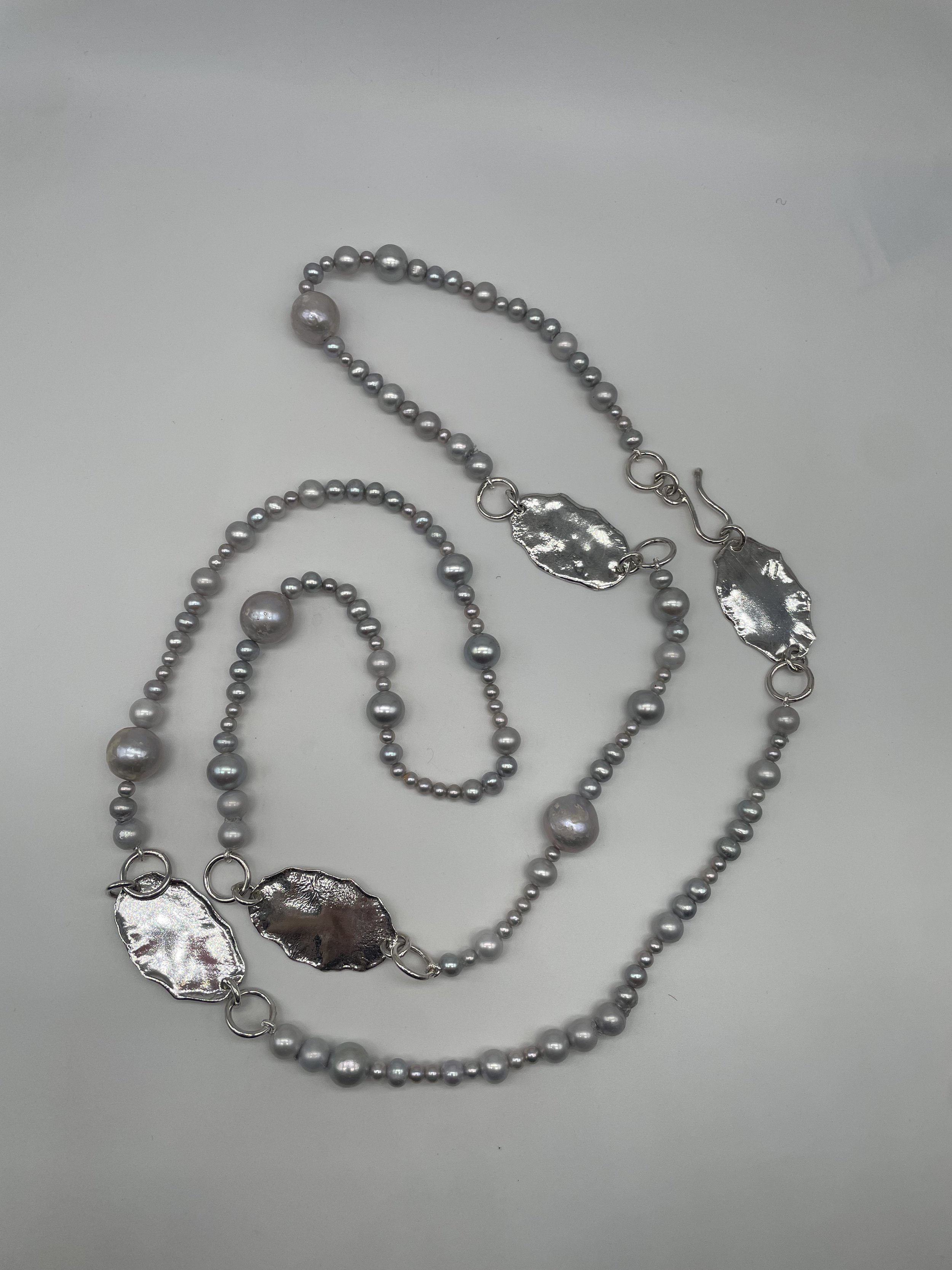 Argento 925 Perle grigie - €370.00
