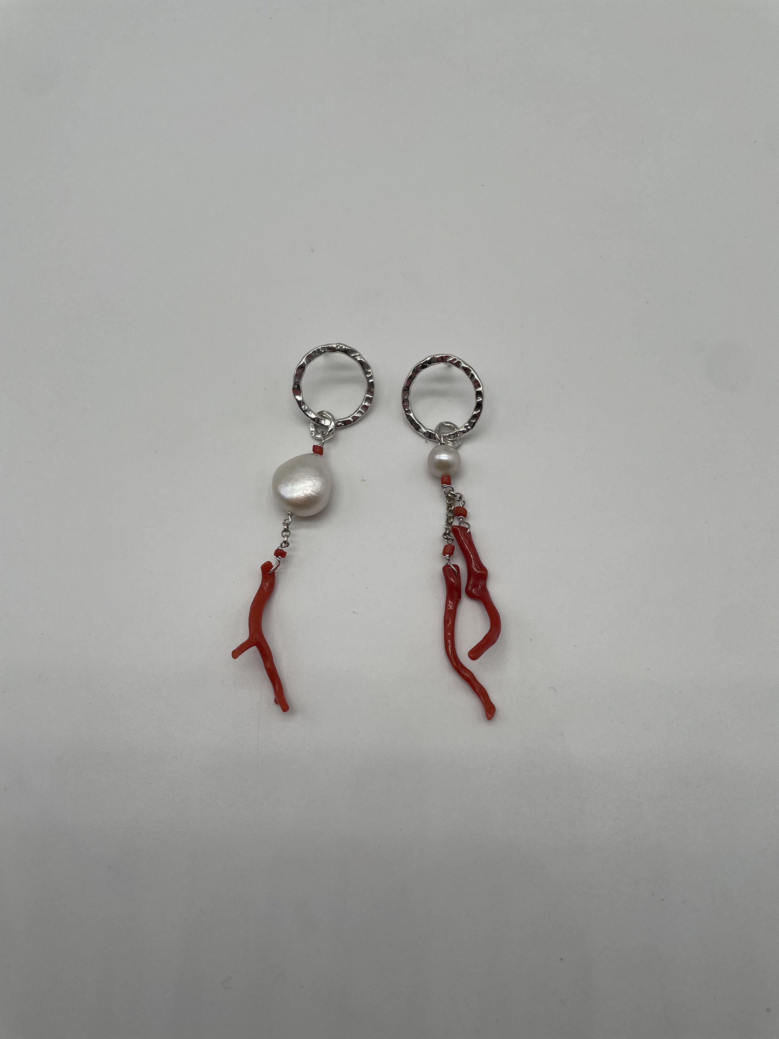 Argento 925 Corallo / Perle Grigie - €150.00