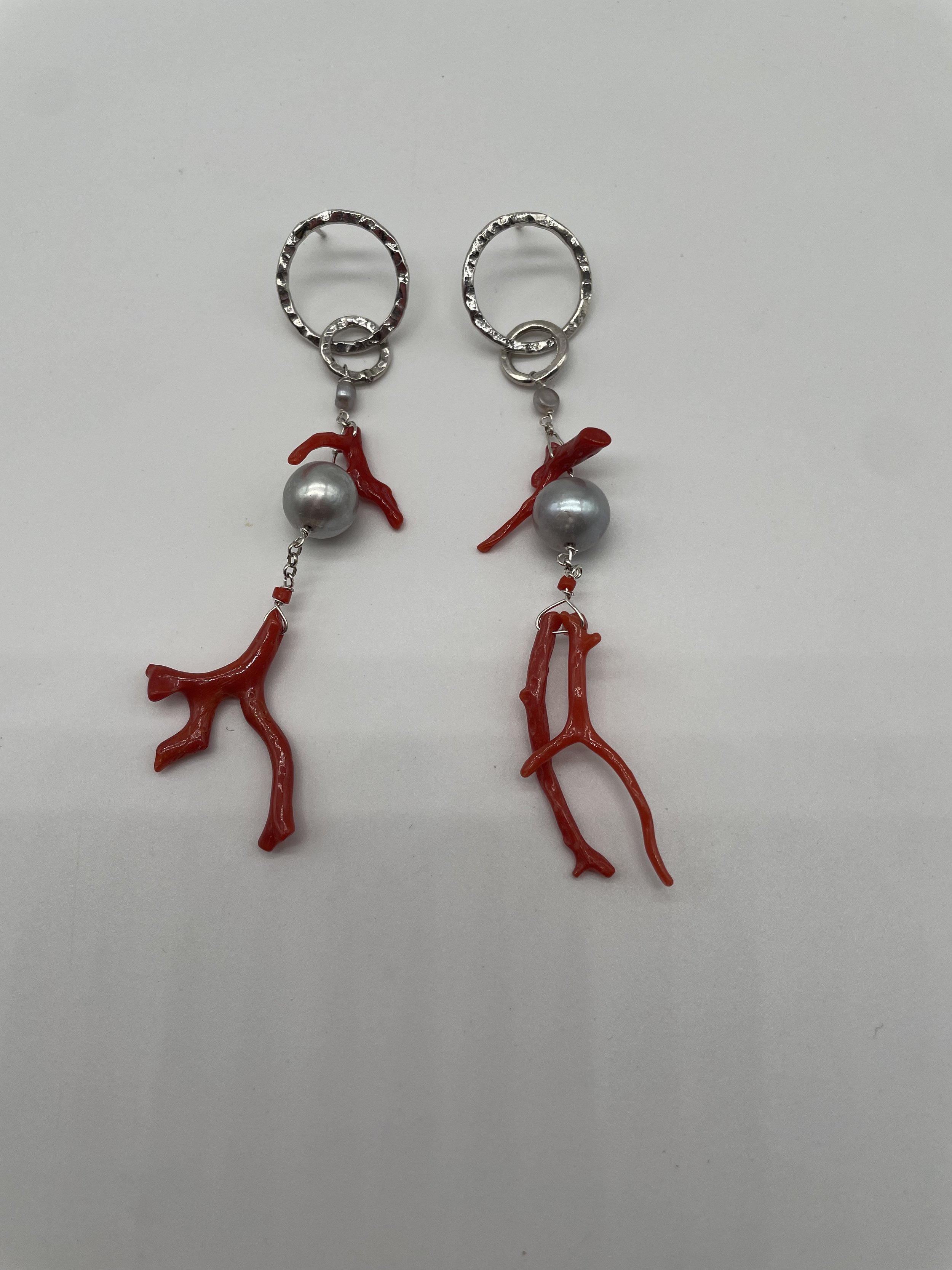 Argento 925 Corallo / Perle Grigie - €150.00
