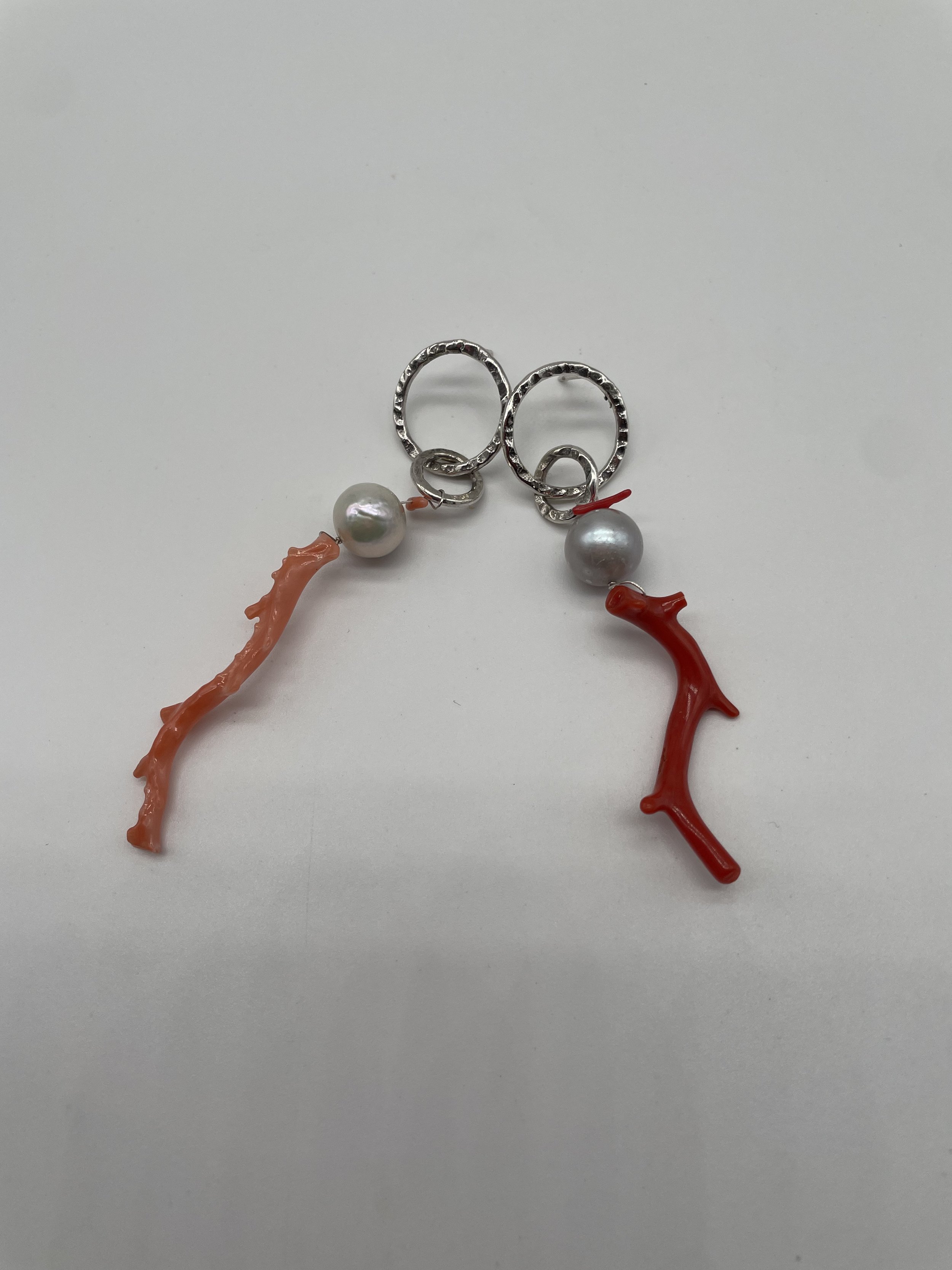 Argento 925 Corallo / Perle Grigie - €150.00
