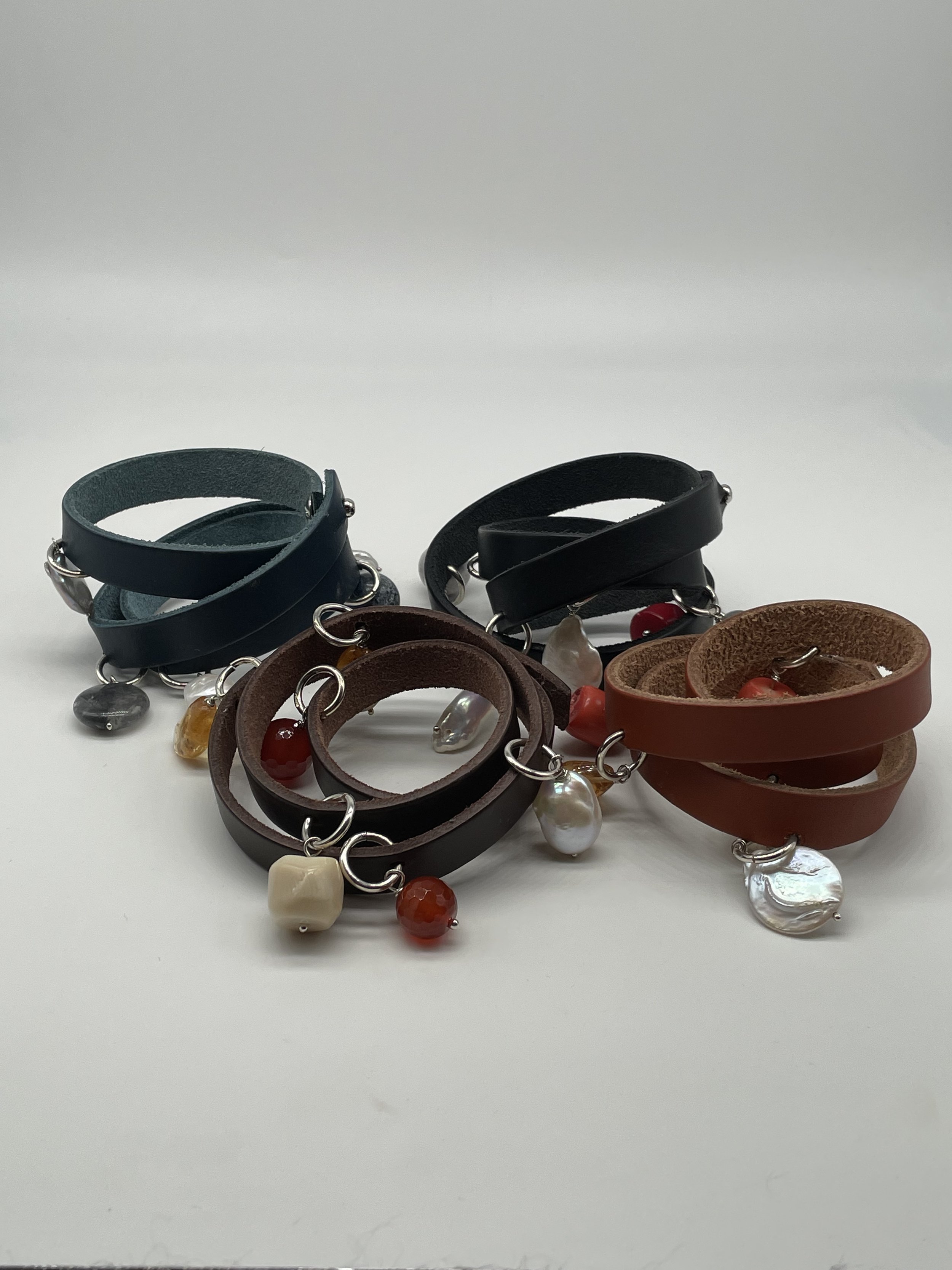 Argento 925 Cuoio / Perle Acquadolce / Pietre Dure - €140.00