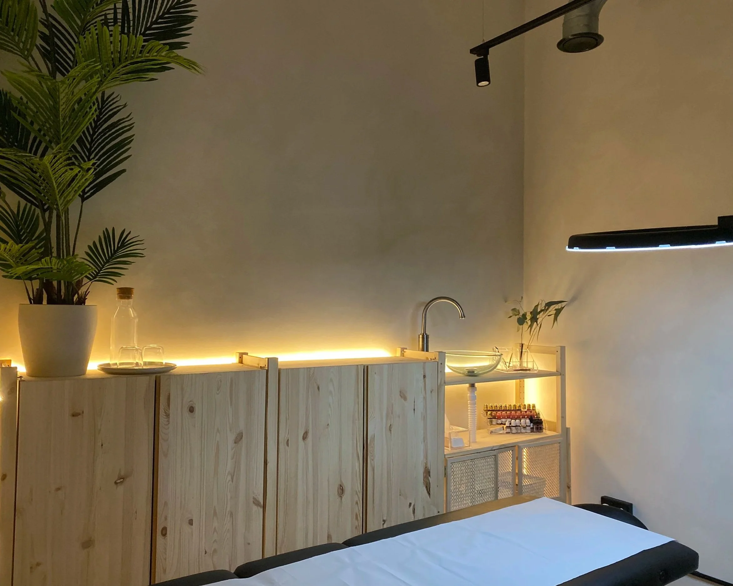 Massage Room for Deep Tissue, Swedish Massage treatments in London Southwark