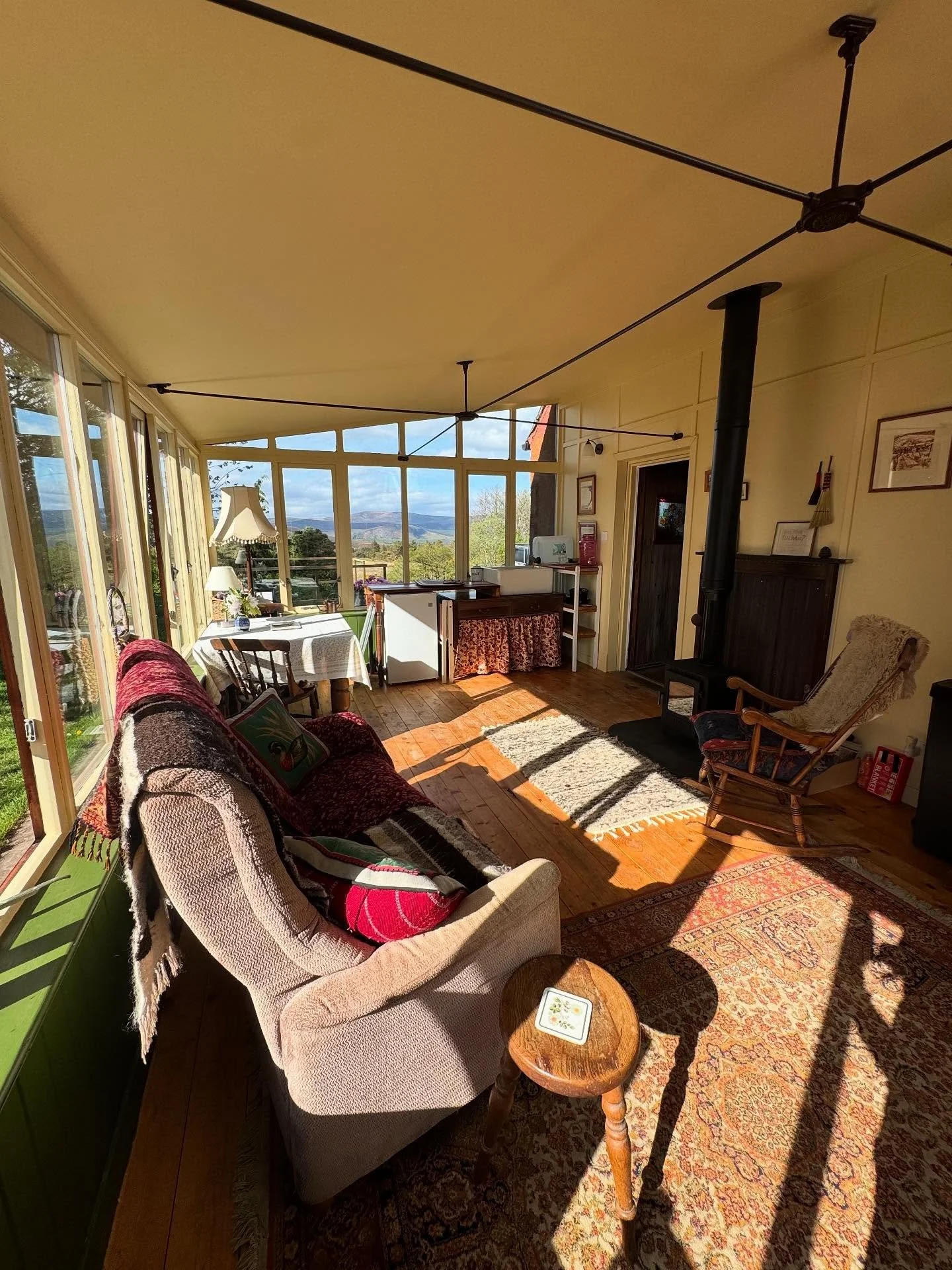 All ready for our first guests post sunroom transformation! I hope they love it. 🤞
Also proudly able to show off our @greentourism Gold award with pride for the first time too. 💚

@visitscotland
@venture_north
@fiddlersgreenhighlands
@the_baadninis